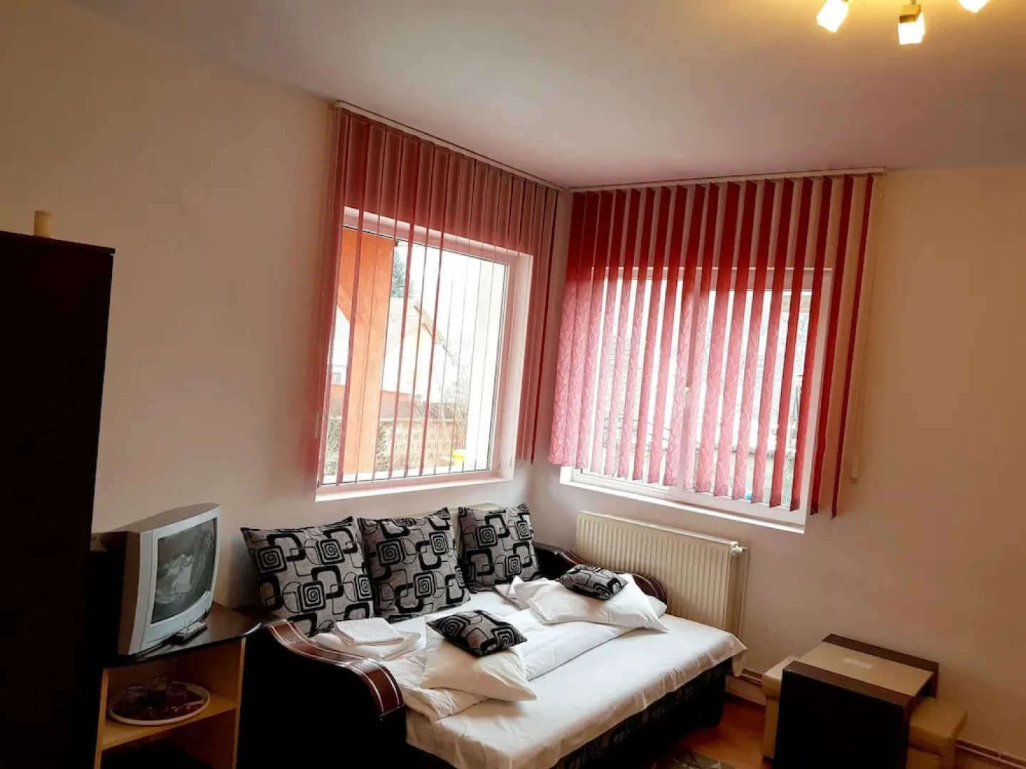 House With 5 Bedrooms in Sighioara, With Wonderful Mountain View, Enclosed Garden and Wifi