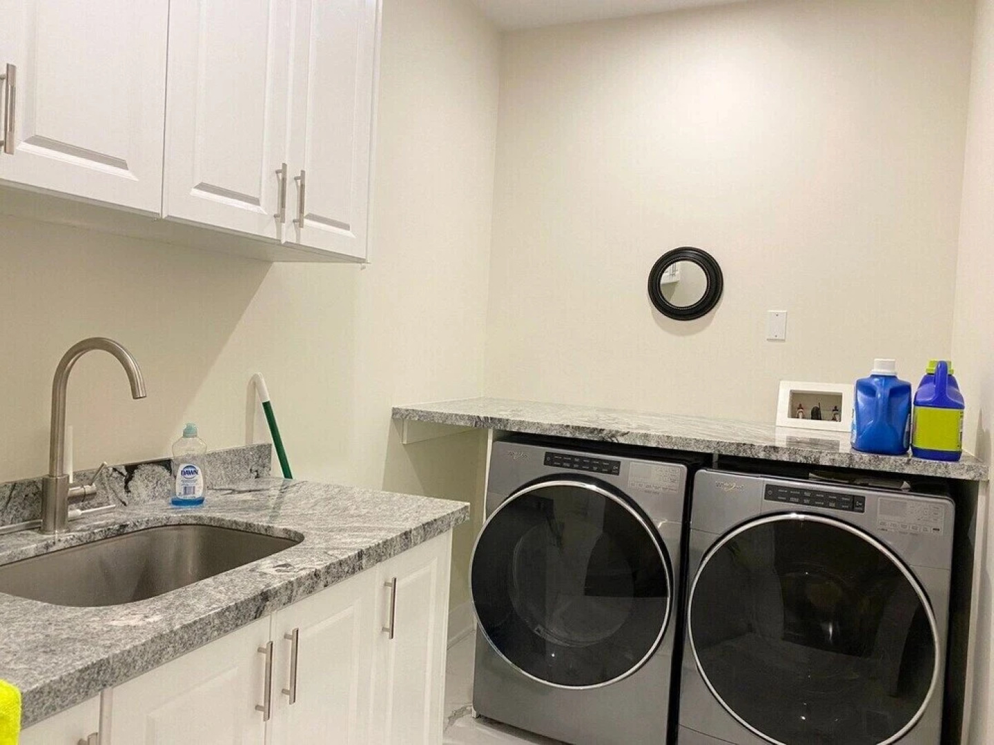 Dazzling Home Next to Beach & Go Station