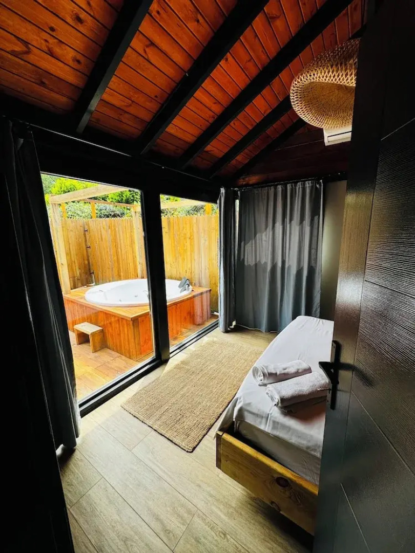 Adesa Bungalow Hotel