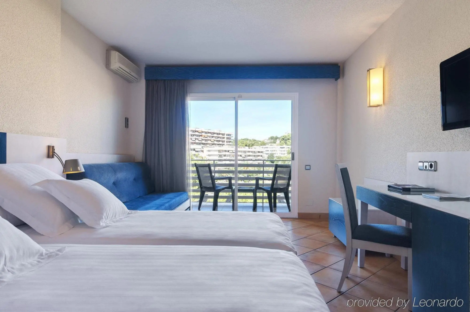 Occidental Cala Vinas