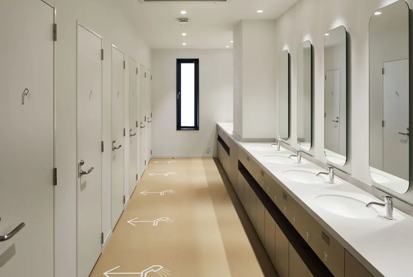 9h nine hours Ningyocho