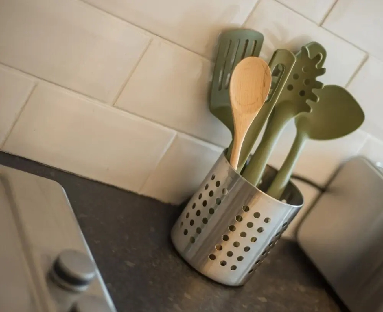 One Bedroom Apartment by Klass Living Serviced Accommodation Hamilton - West Apartment With WiFi and Parking