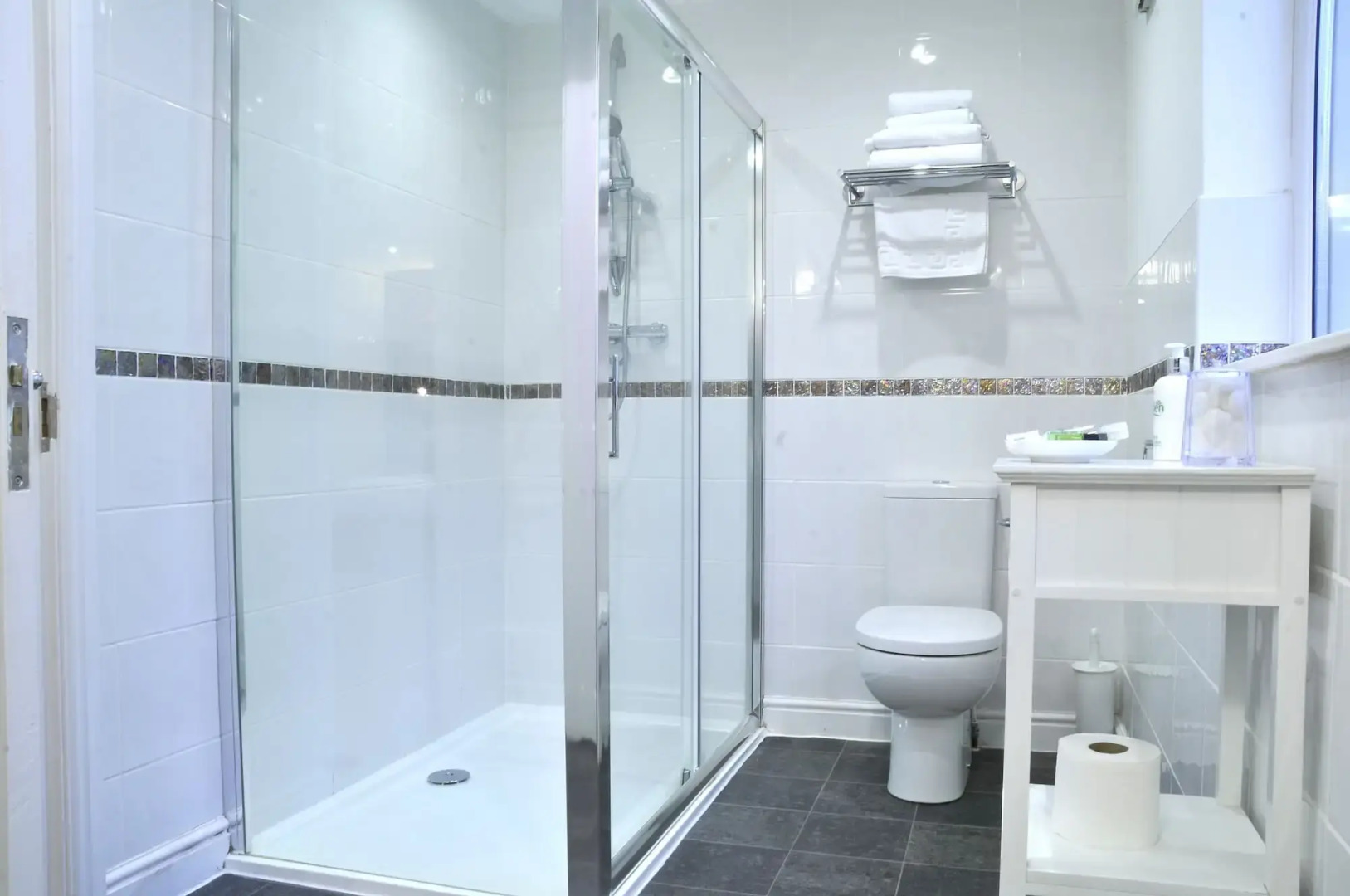 St John's Lodge (incl off-site health club)