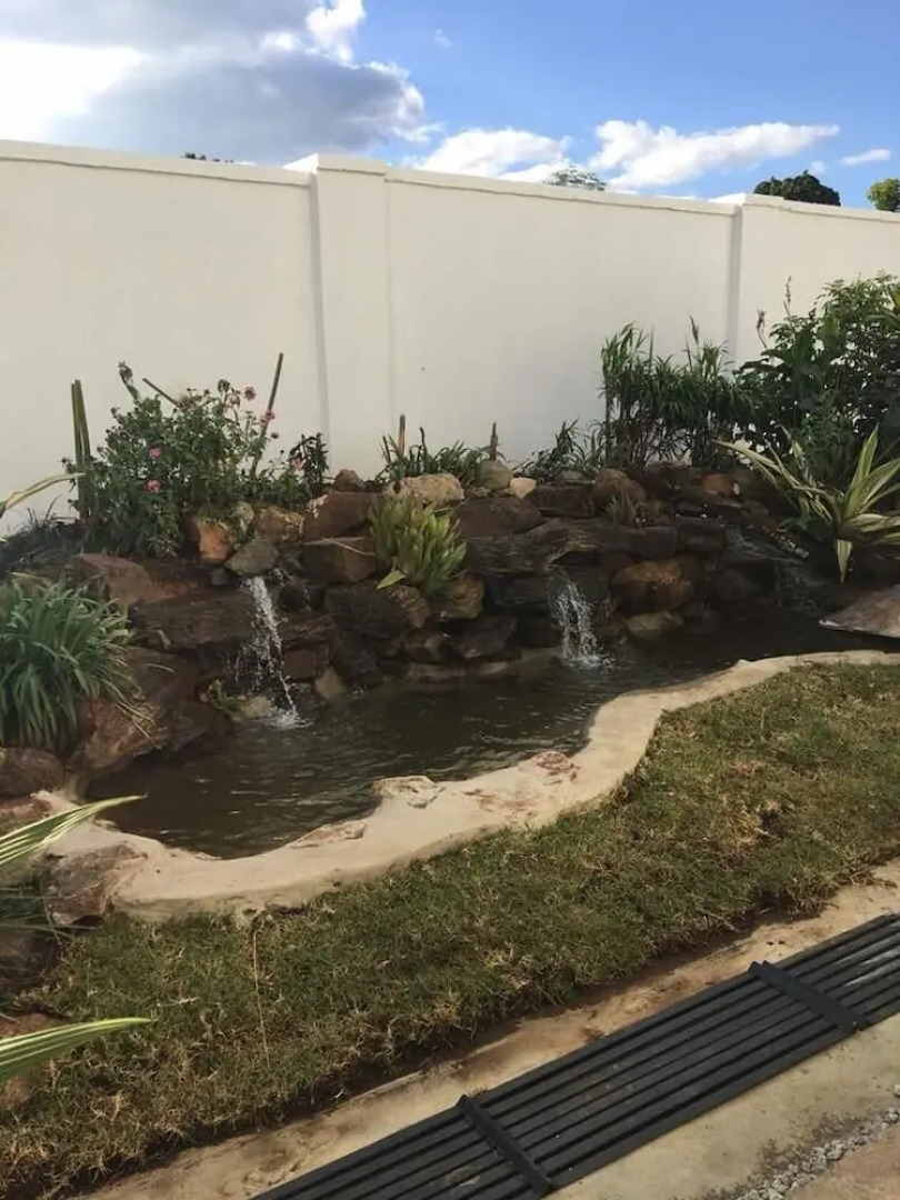 Residence 747 Borrowdale Brooke