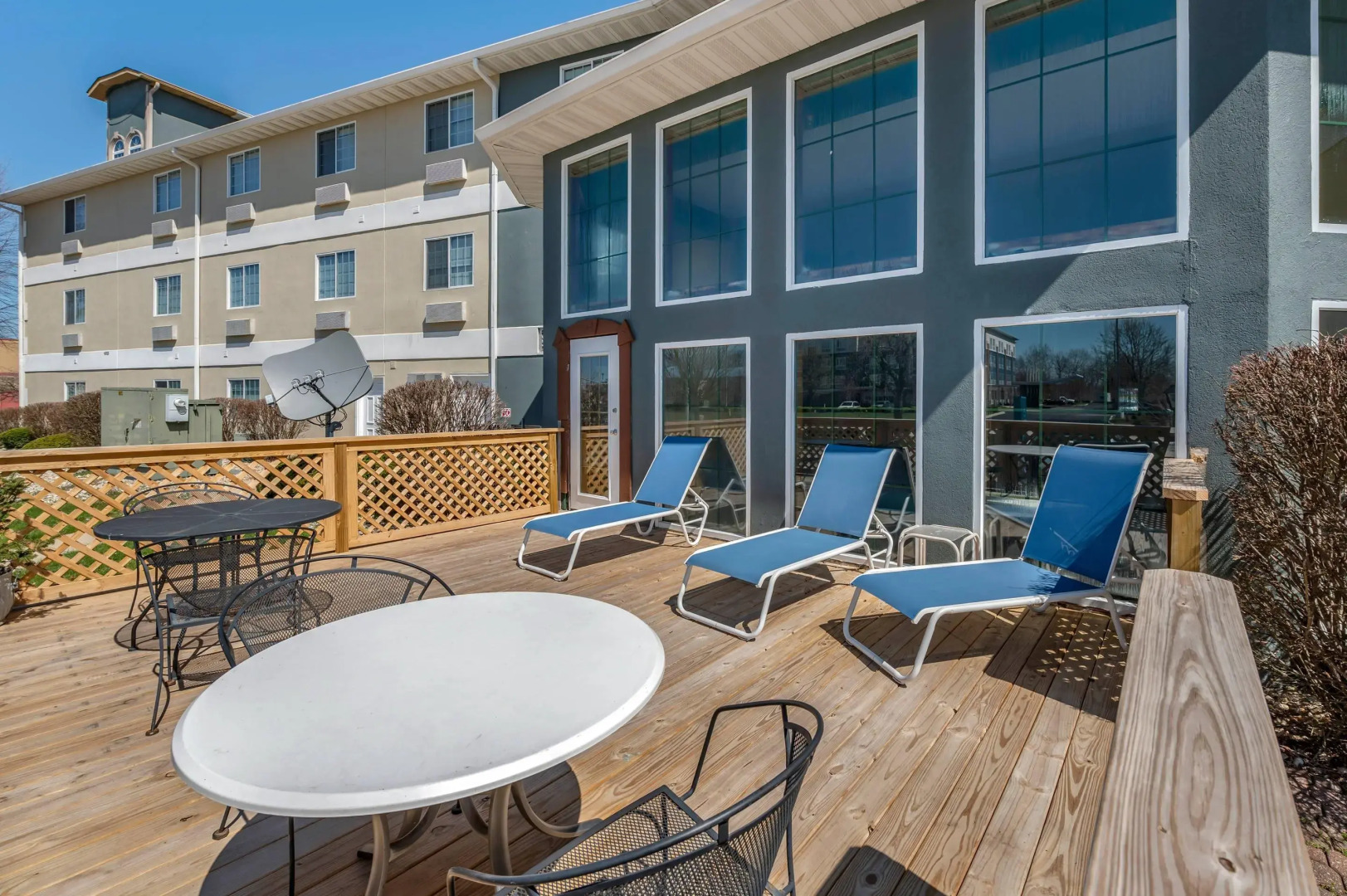 Clarion Pointe Indianapolis Airport