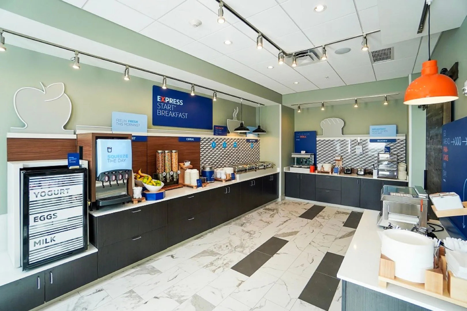 Holiday Inn Express & Suites Franklin - Berry Farms by IHG