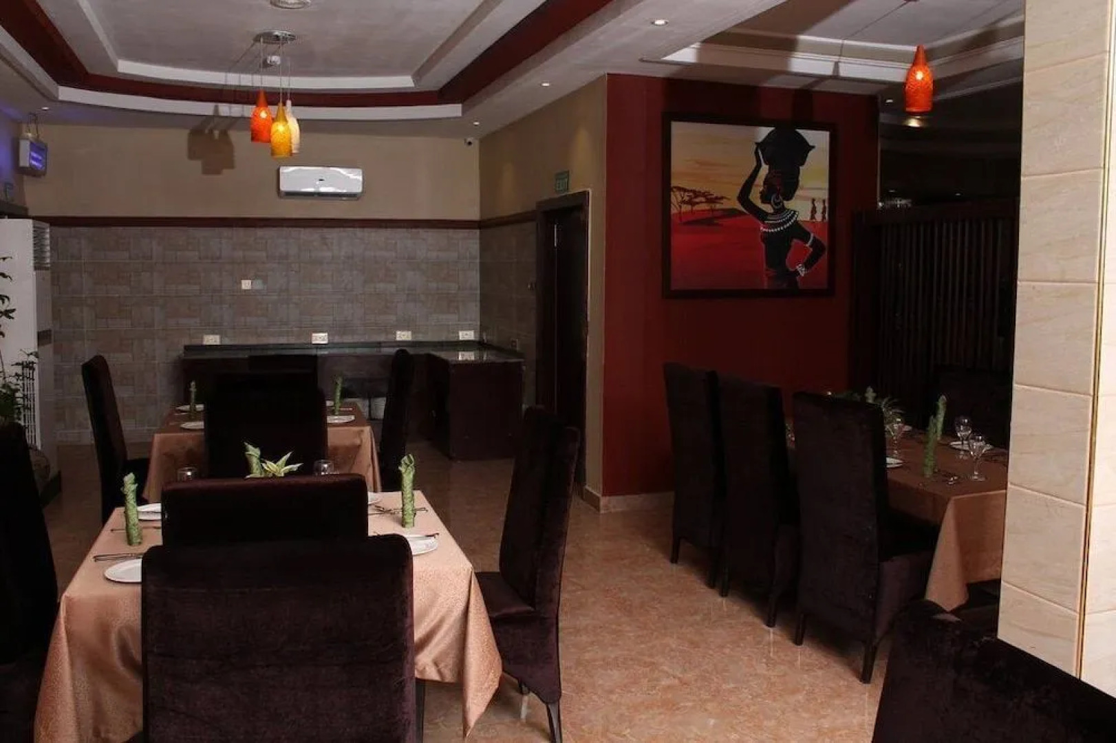 De Santiago Milan Hotel and Suites