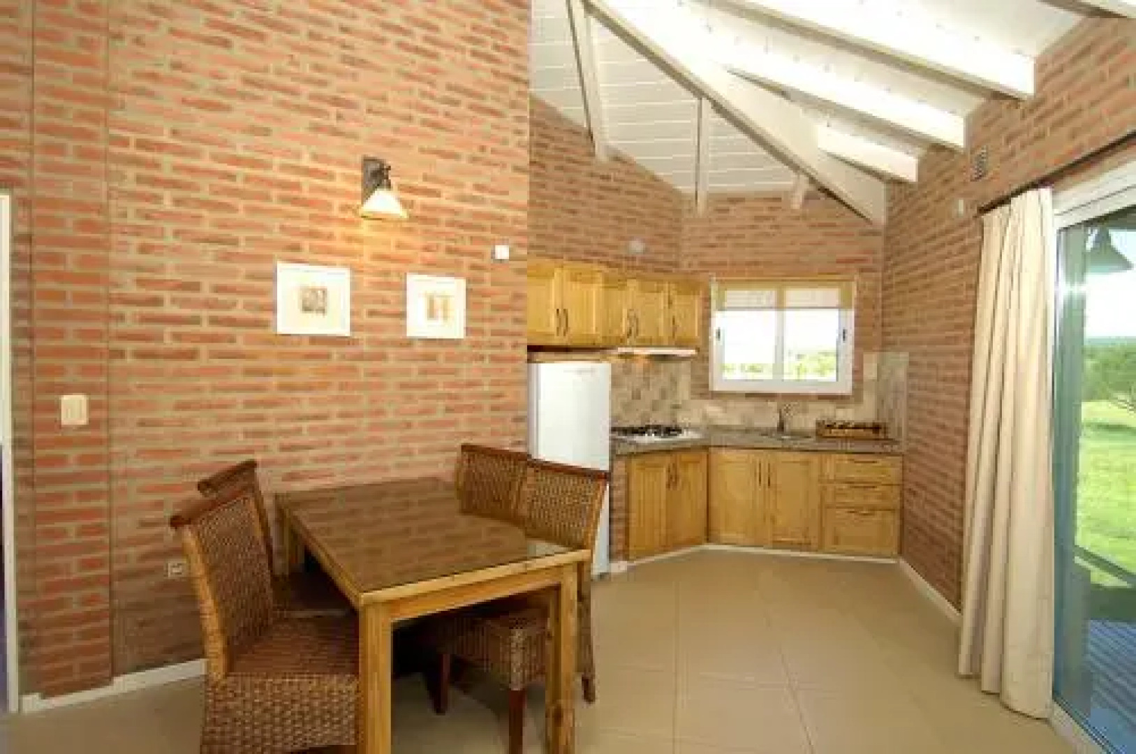 Arenas Blancas Cabañas & Suites