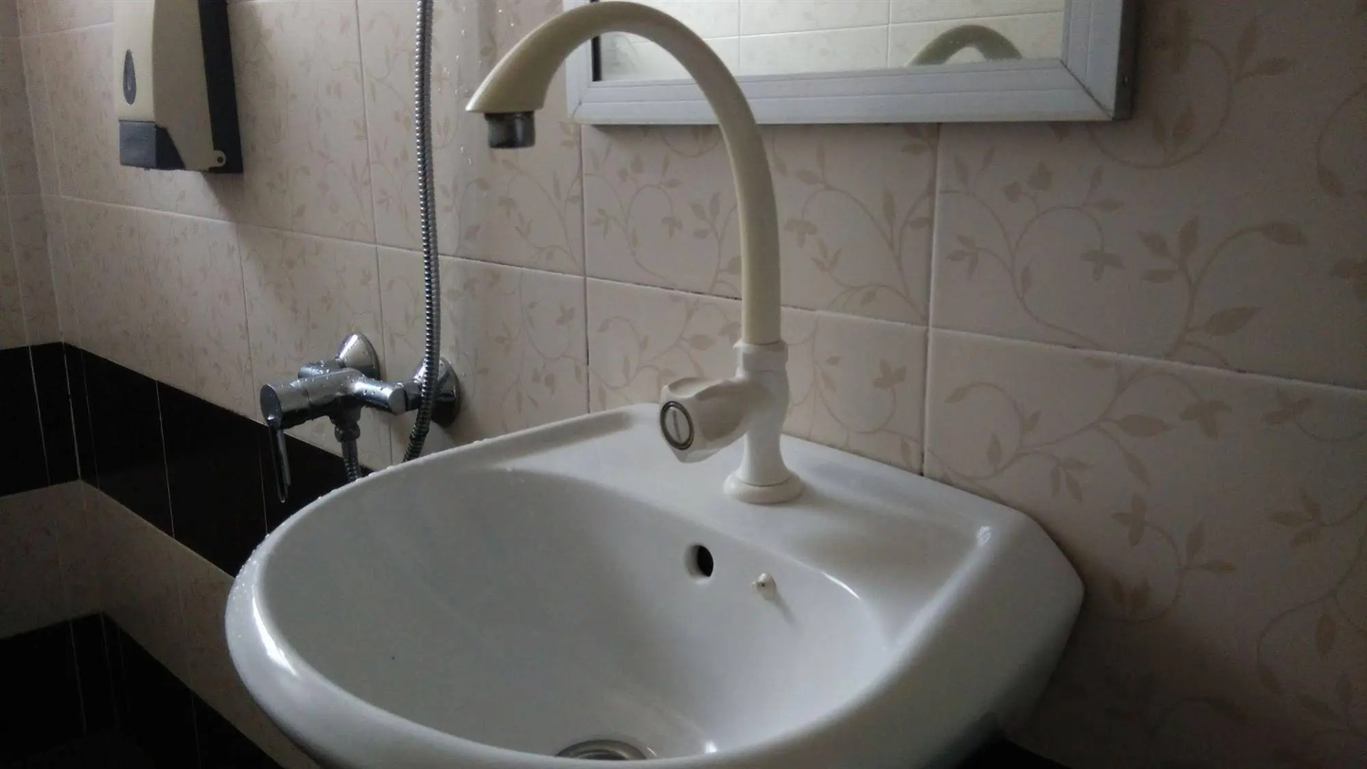 Bercham Vacation House