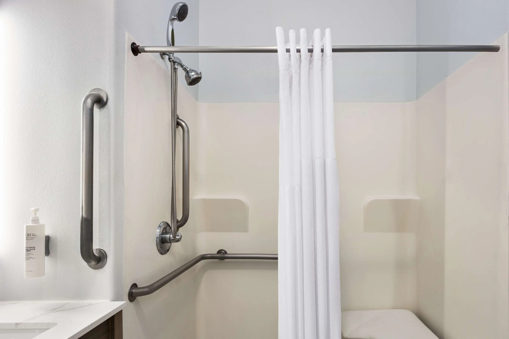 La Copa Inn Beach Hotel