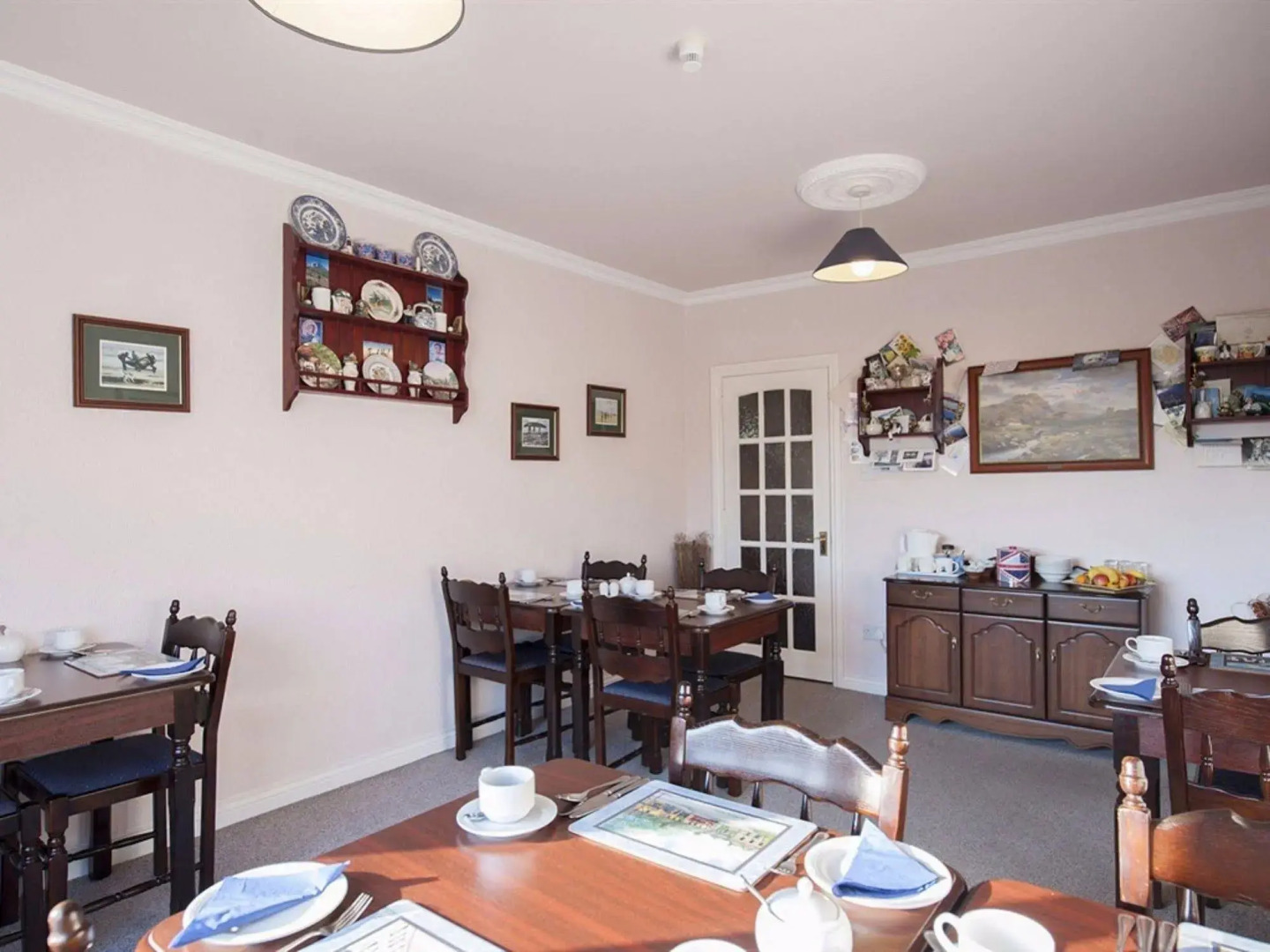 The Waterfront House Country Home