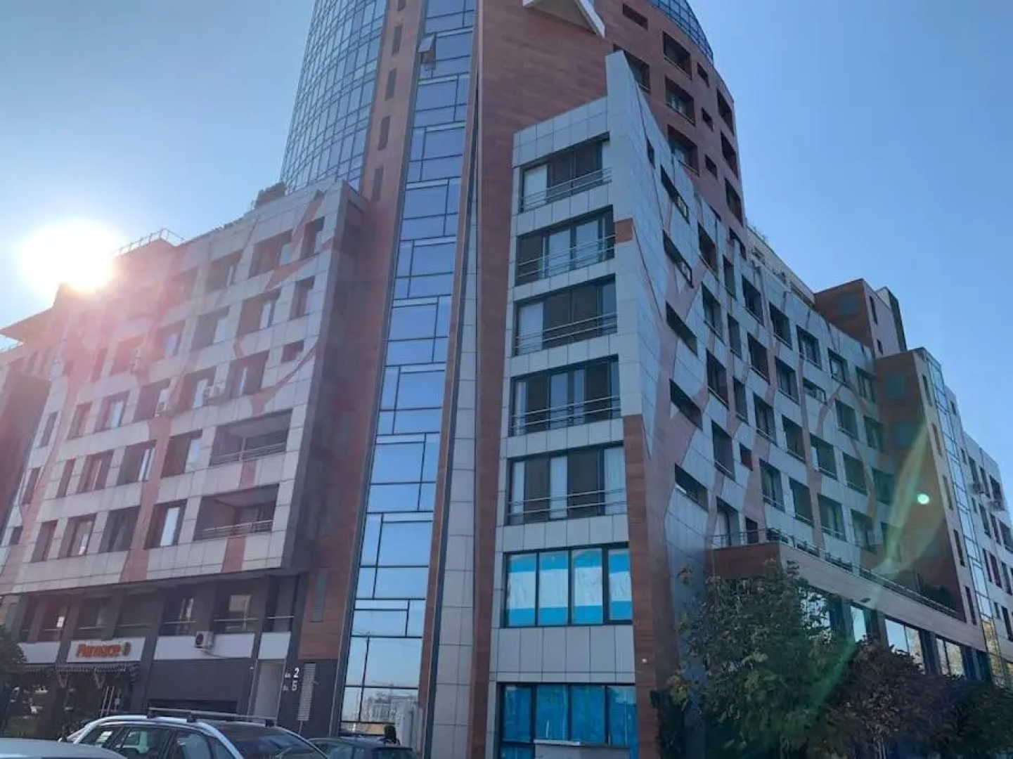 Sliver city next to paradise mall and metro