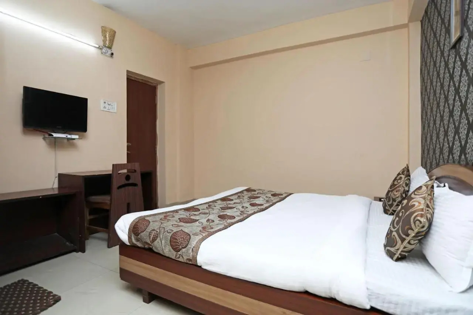 OYO Premium Station Road Ranchi
