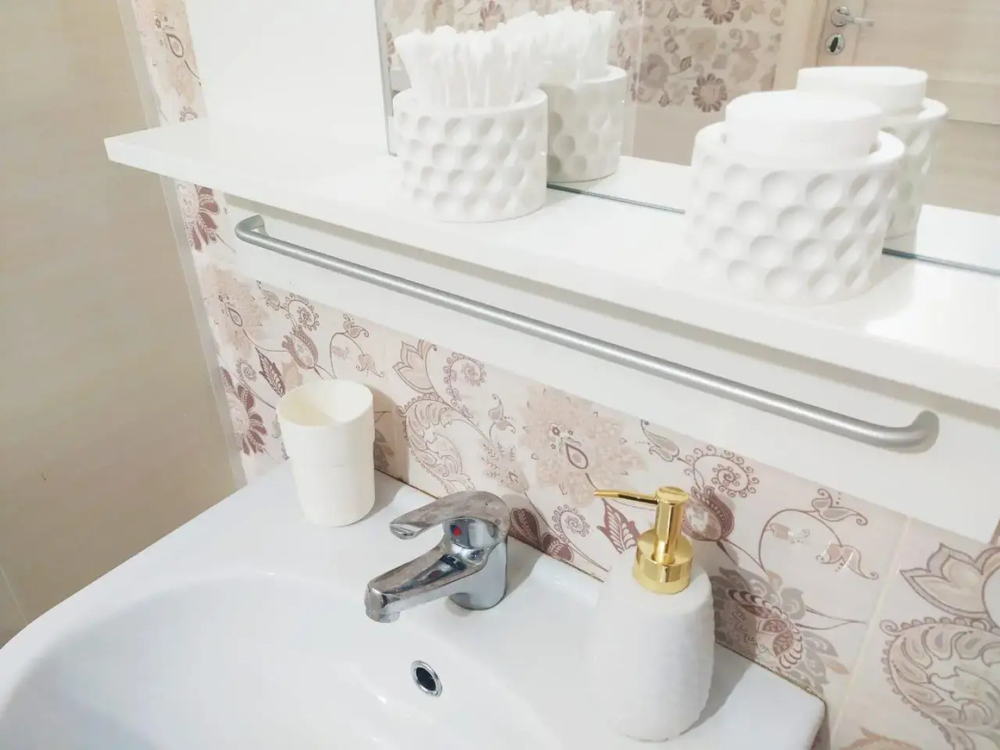 Апартаменты на проспекте Европейский 8