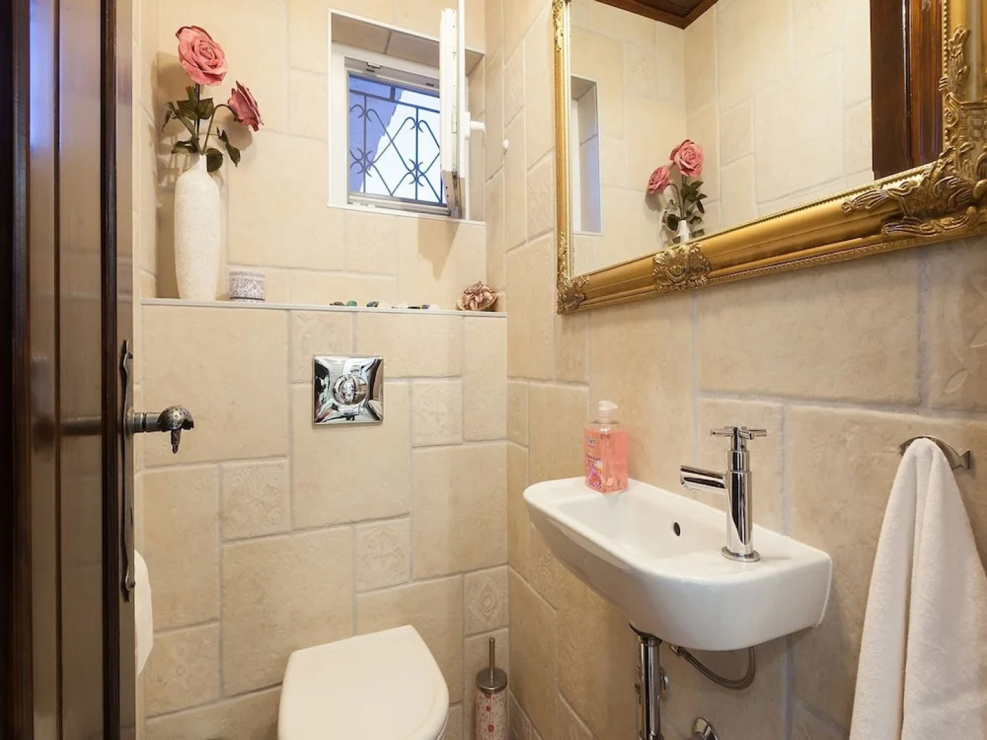 Lovely Villa With Fantastic Panoramic View, Private Swimming Pool, High Privacy