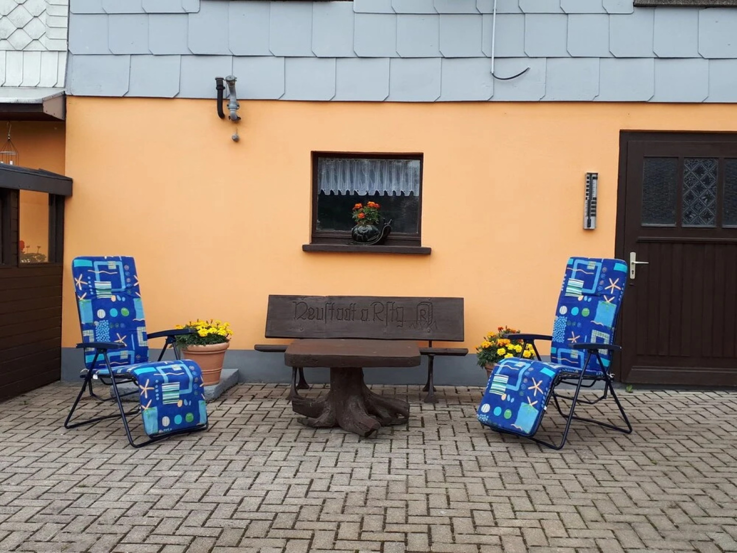 Pretty Apartment With Garden, Bbq, Deckchairs, Carport