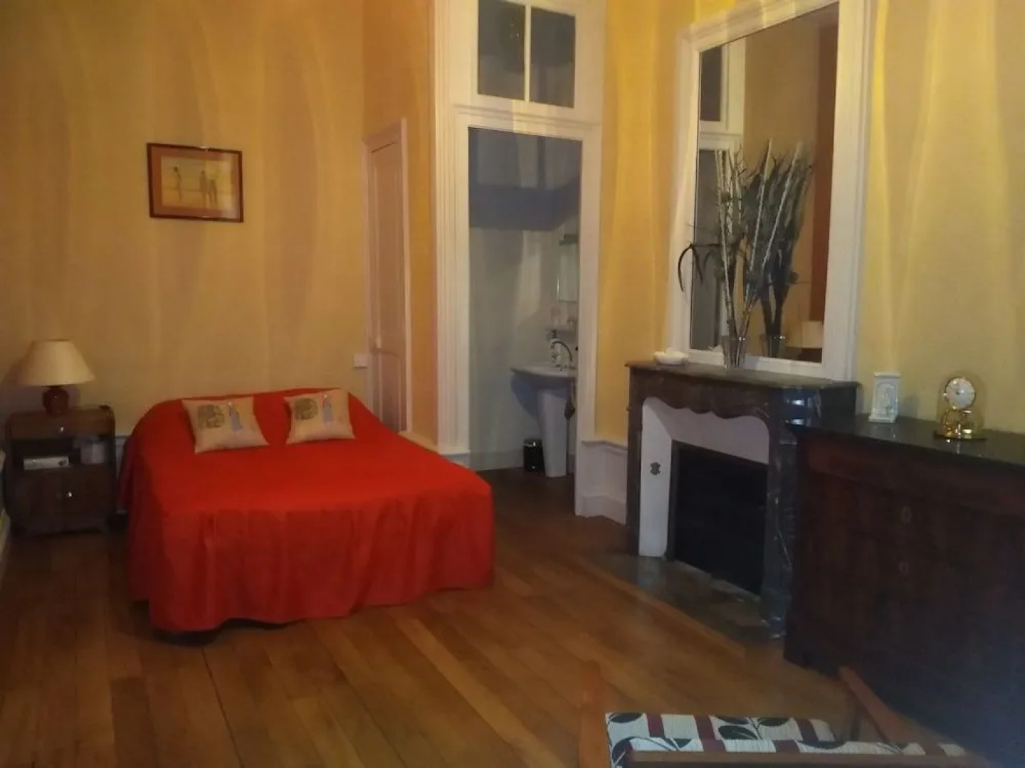 Château Des Chevaliers De Londigny