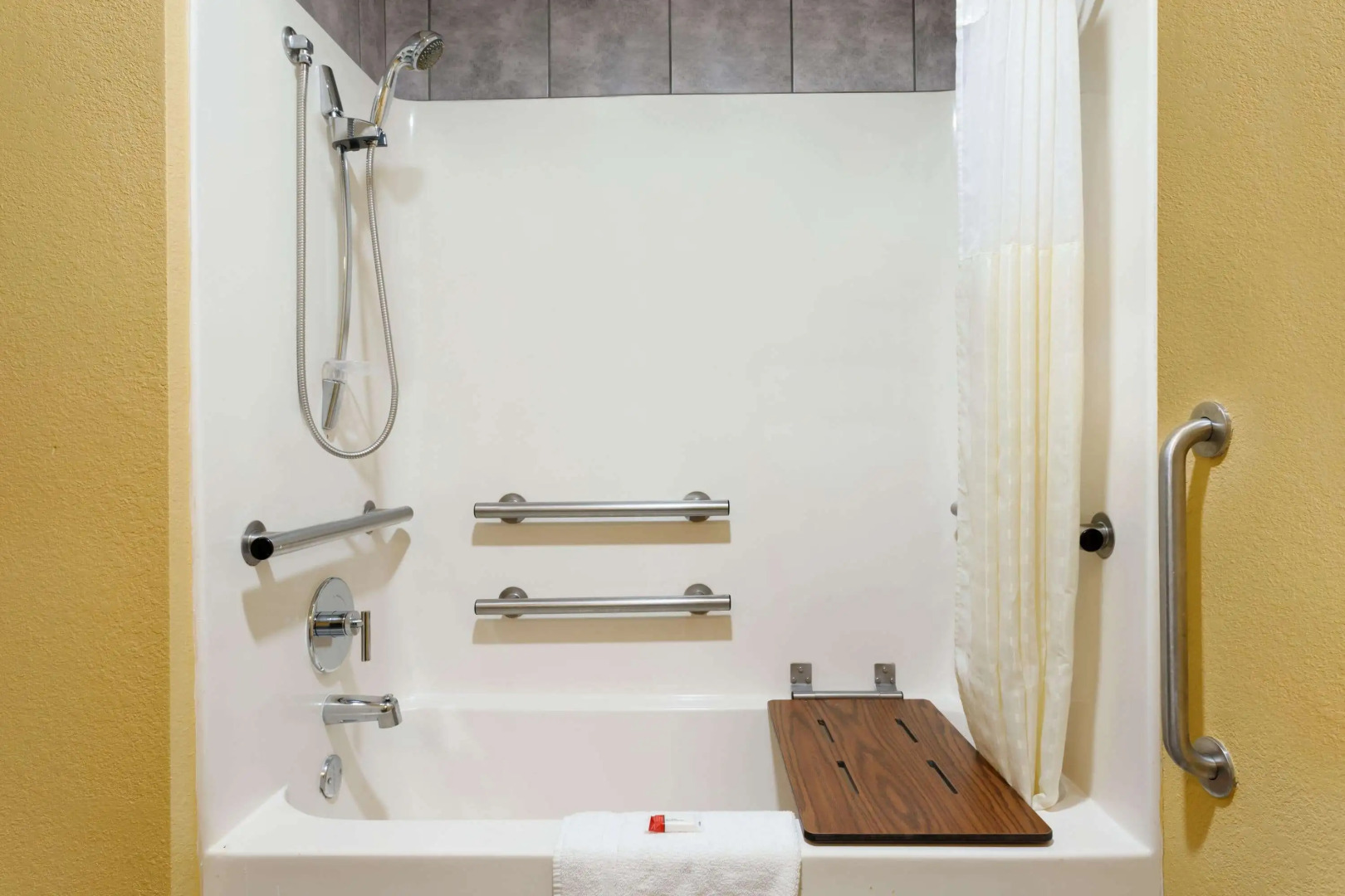 Super 8 Olive Branch