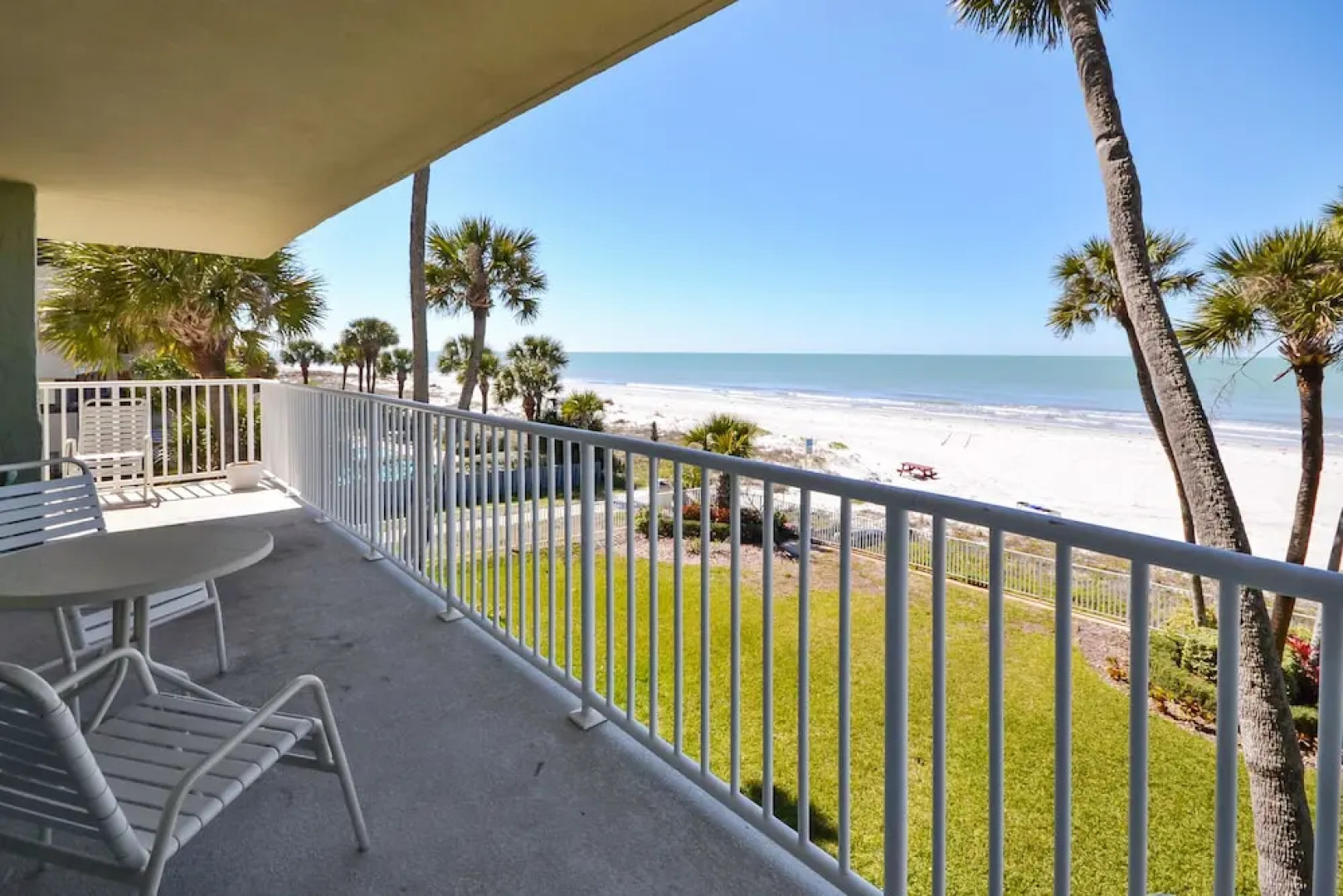 Sand Castle I 301 by Vtrips