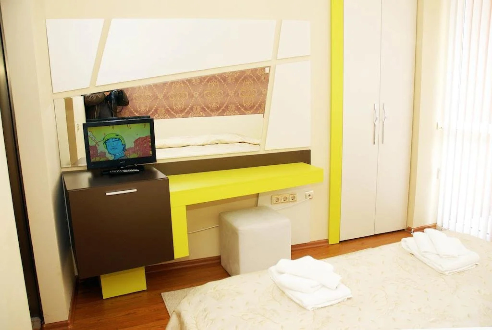 Семеен хотел Виа Лакус