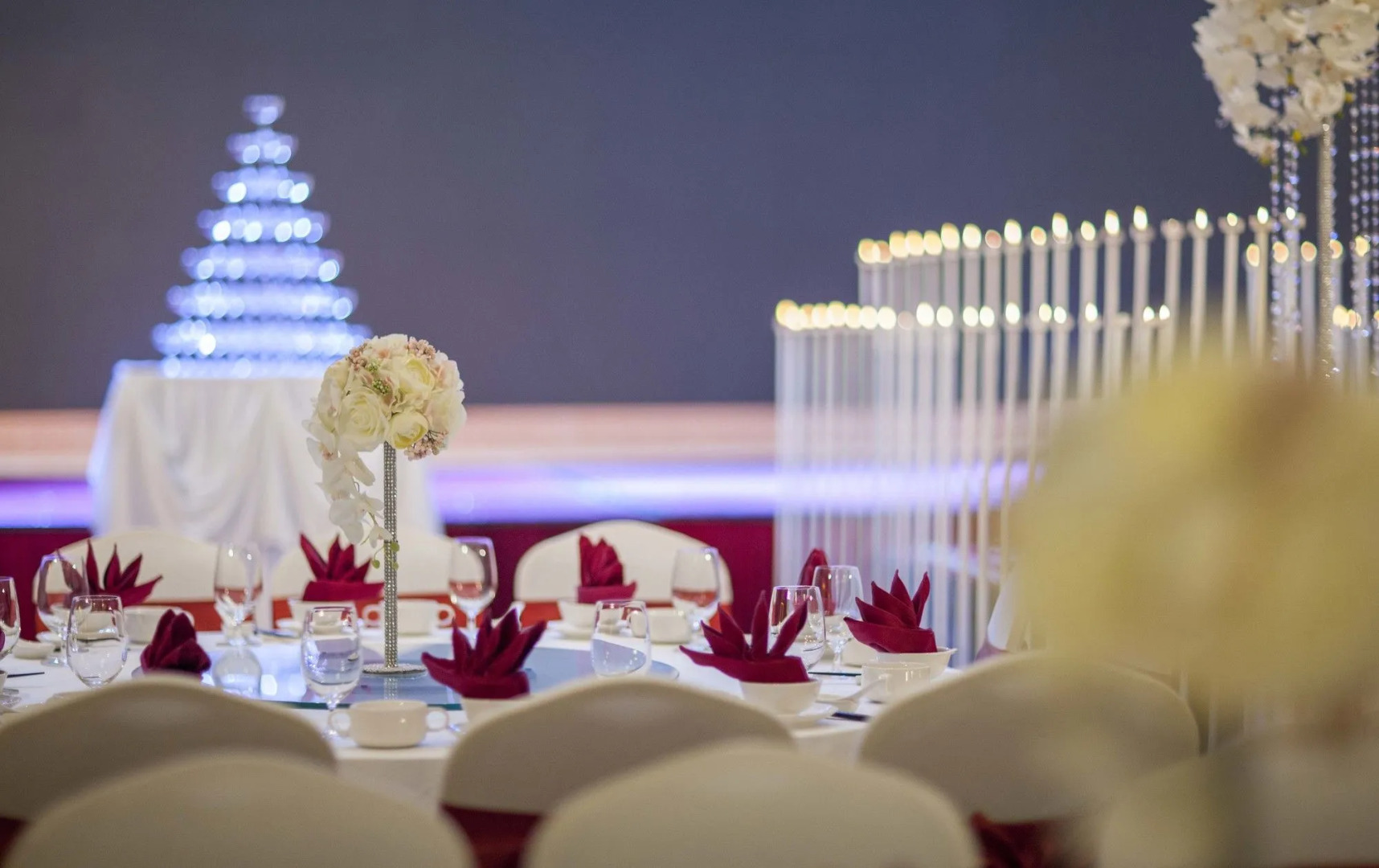 Muong Thanh Luxury Nhat Le Hotel