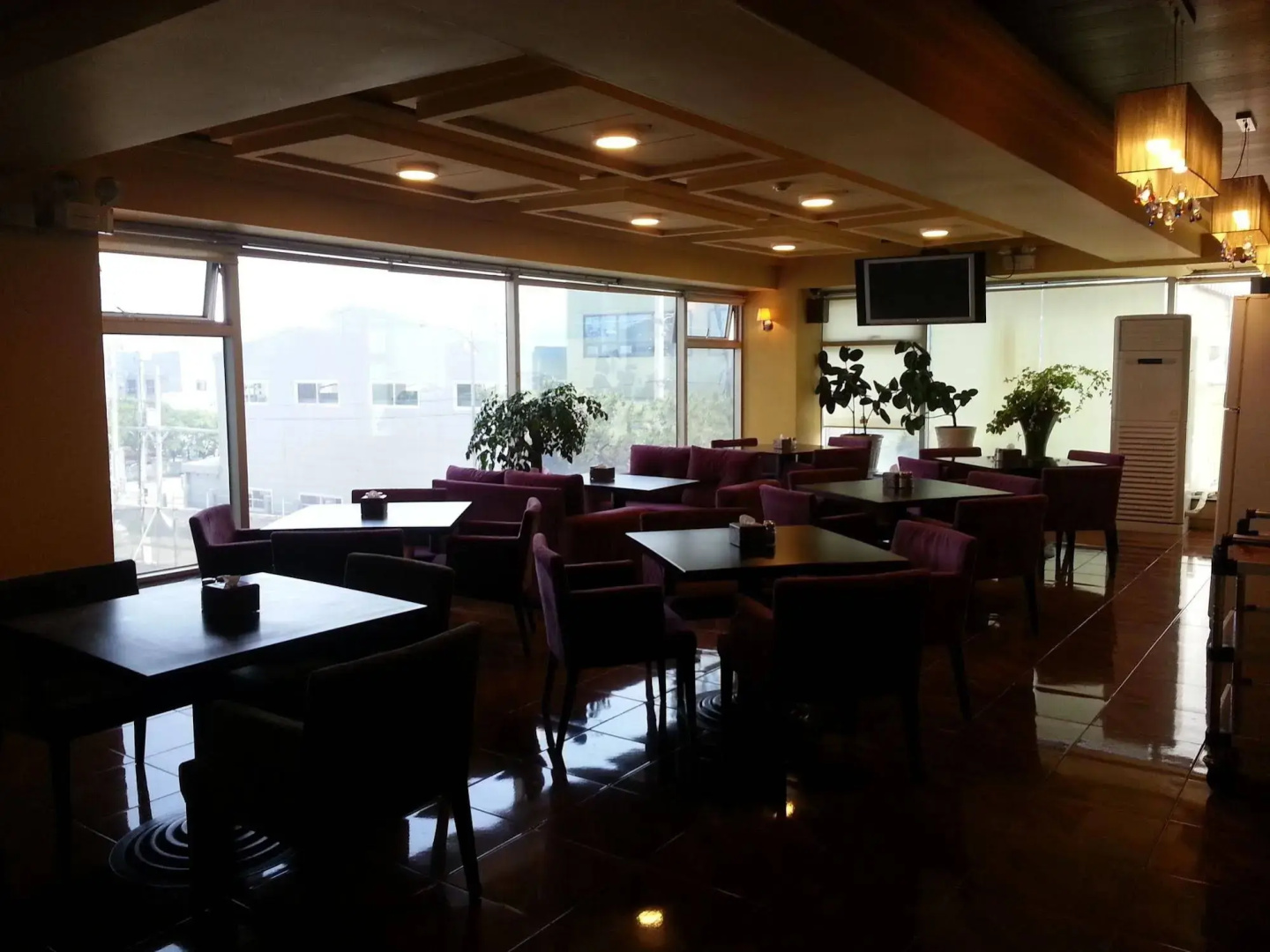 World Tourist Hotel