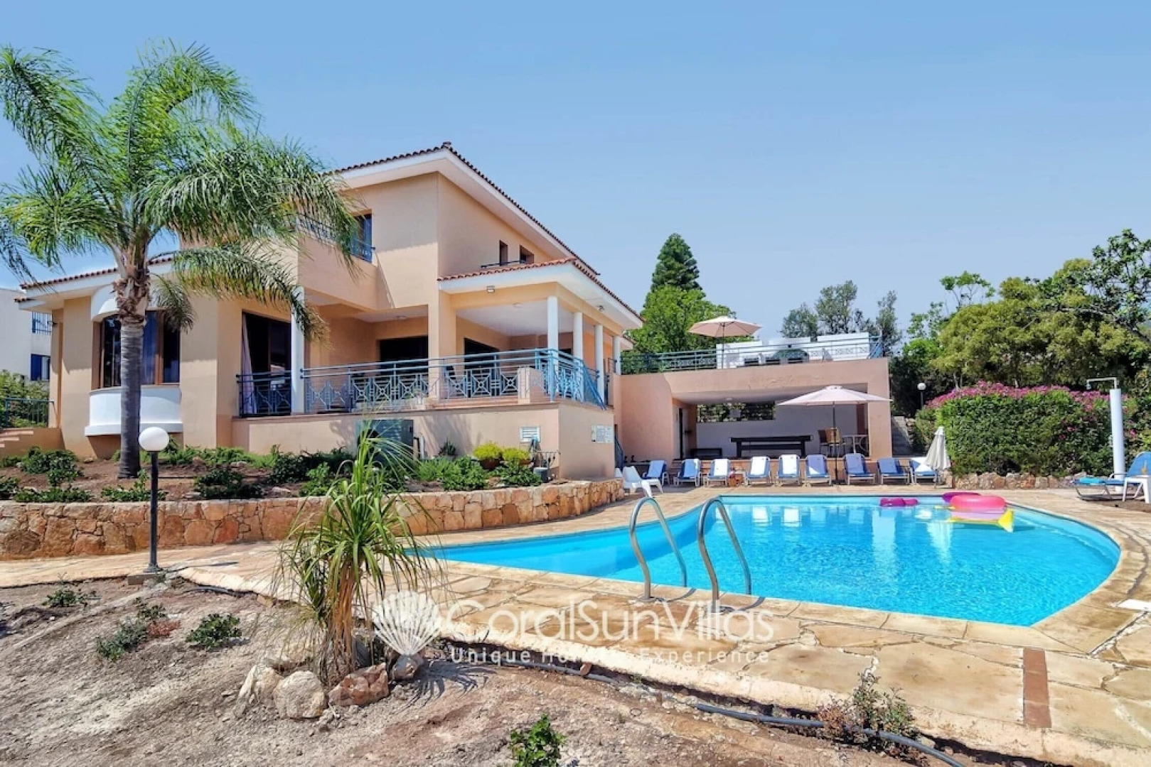 Exceptional Large Villa, Free Heated Pool 1 NOV - 15 Jan, Privacy,prime Location