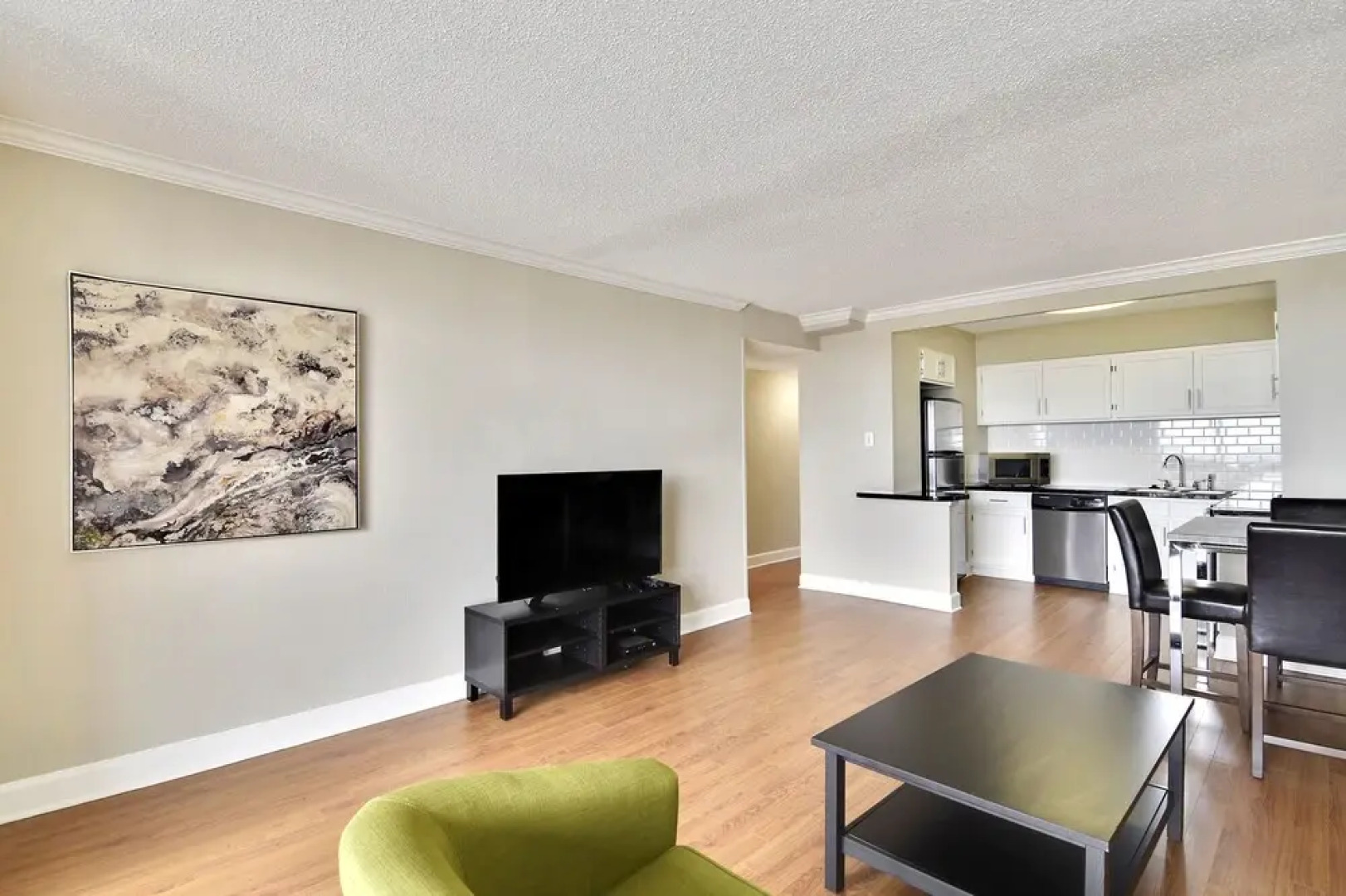 Stay Alfred on Fannin Street