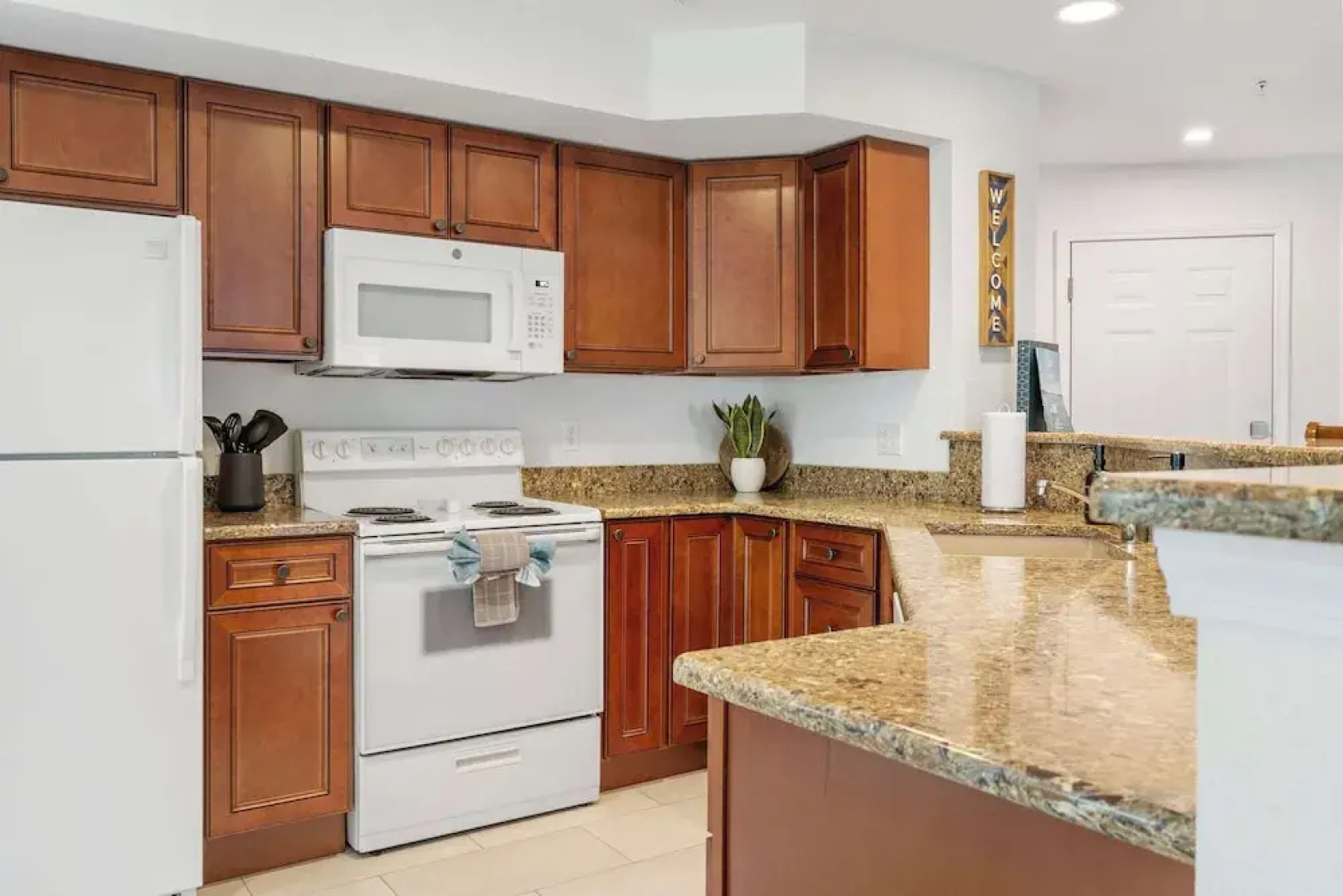 Lake It Easy Condo for 7