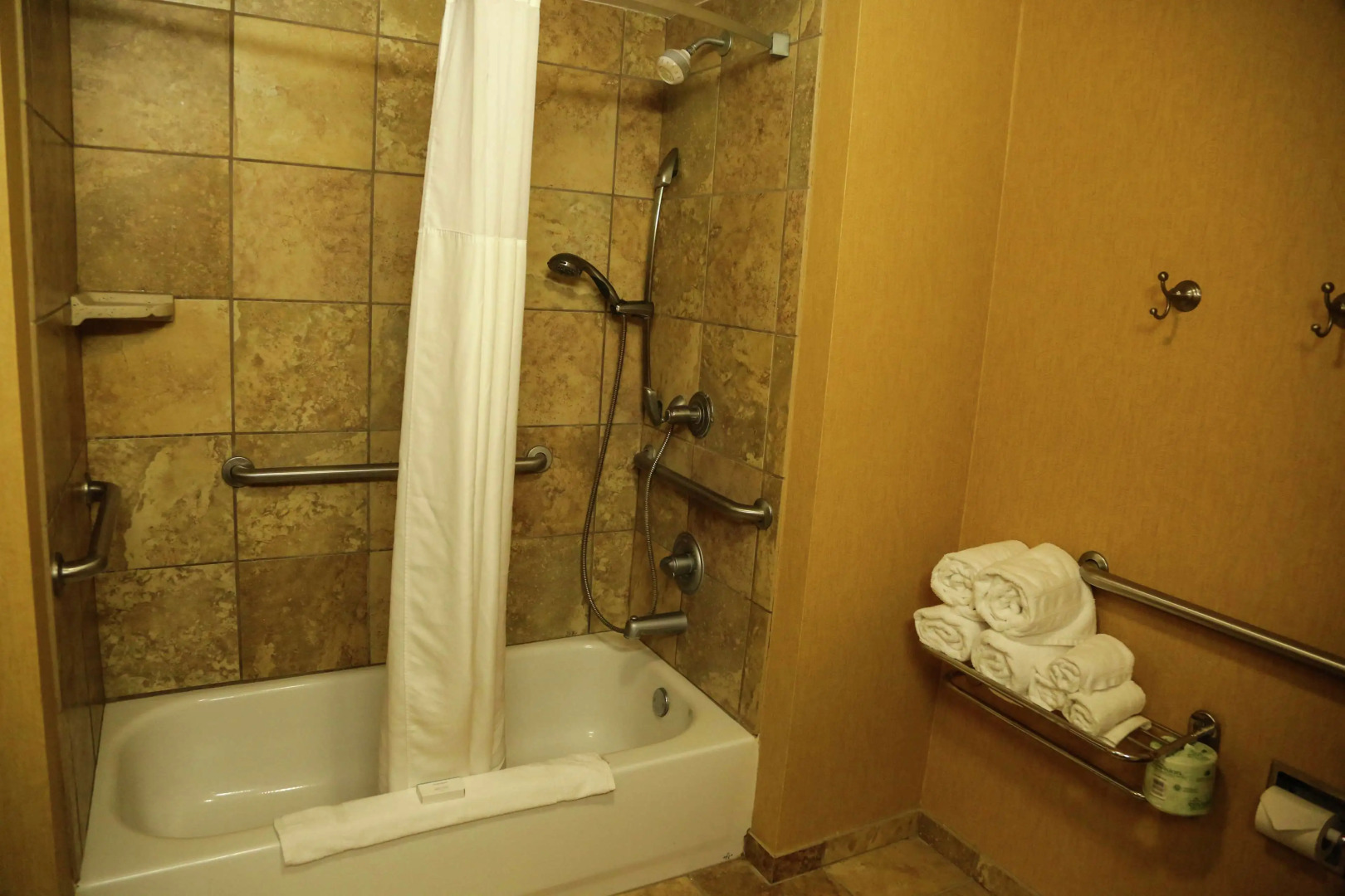 Hampton Inn & Suites McComb