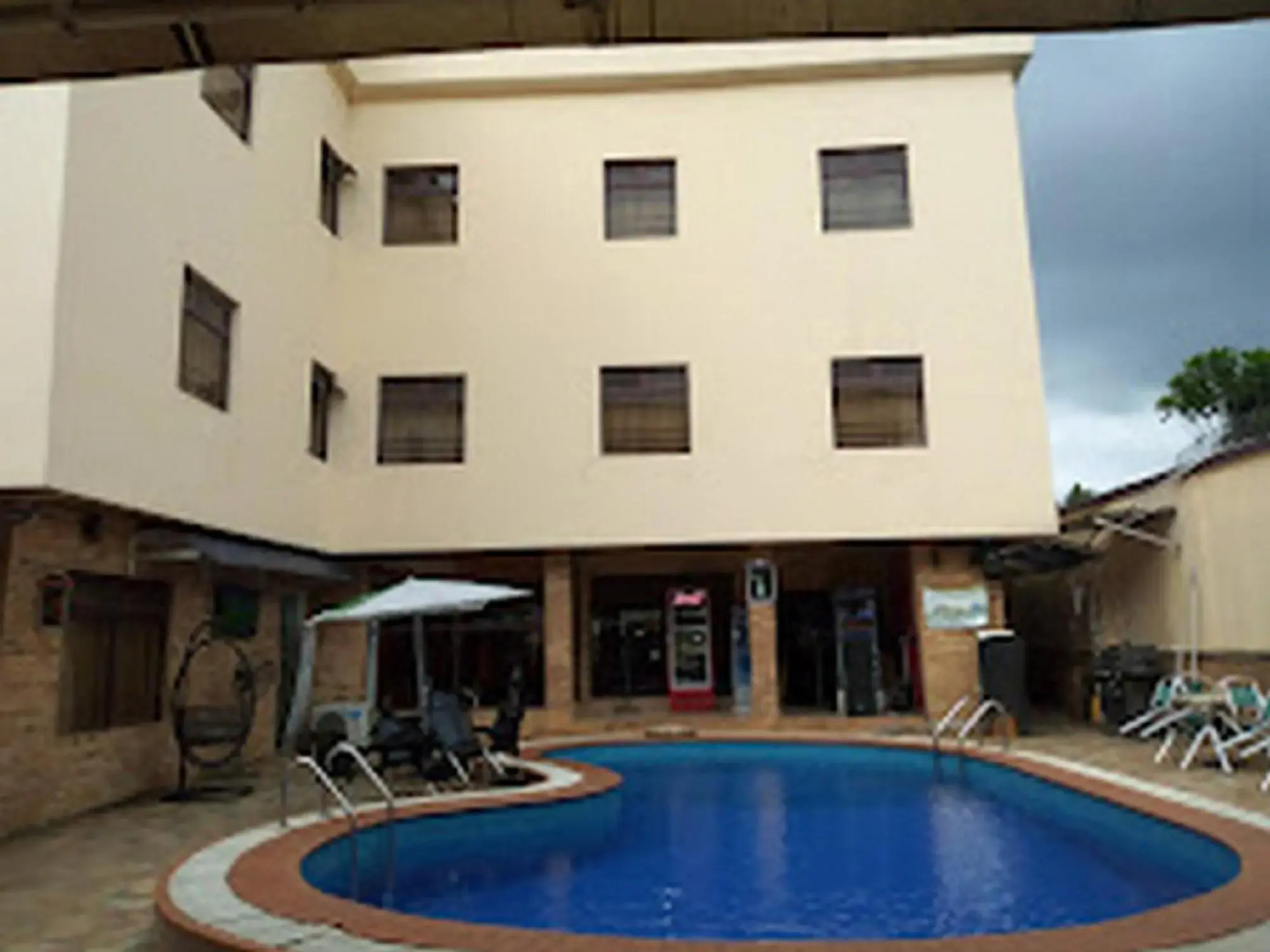 Geneva Hotel and Suites