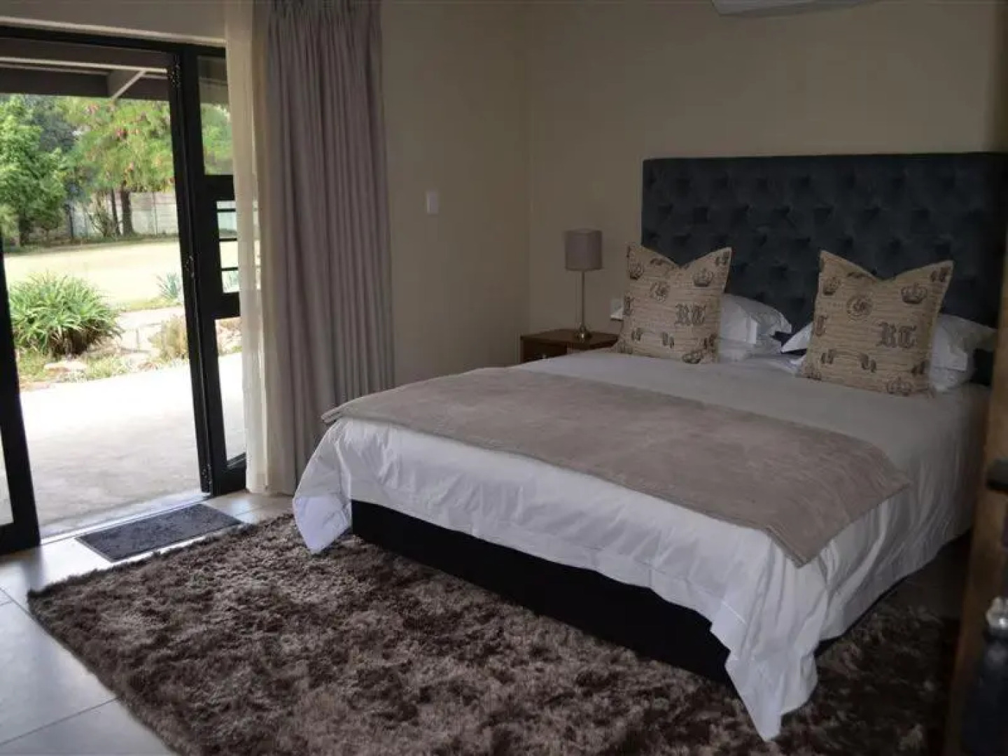 9 On Kromellenboog Guesthouse