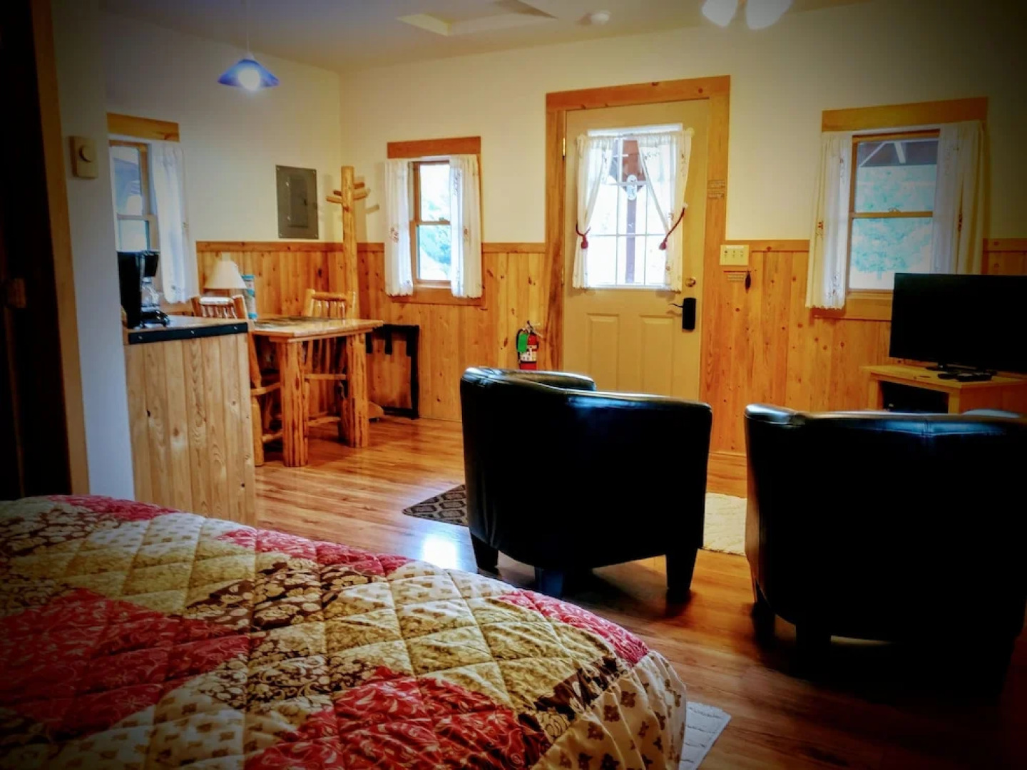 Homestead Cabin Resort