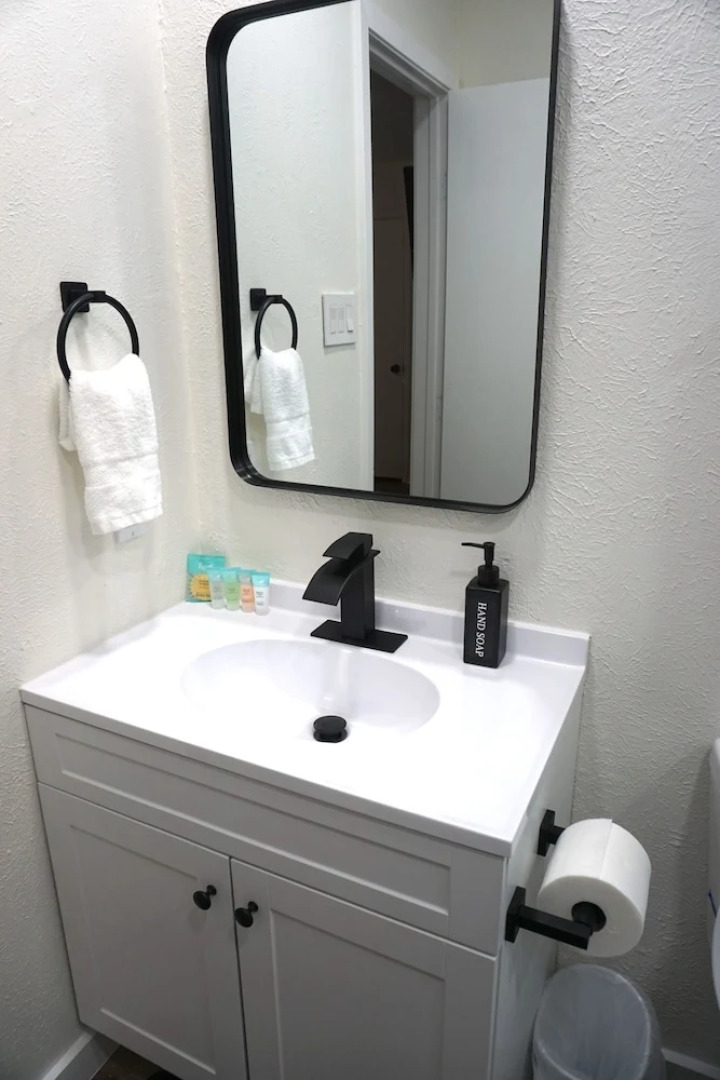 Newly Updated Cozy Home