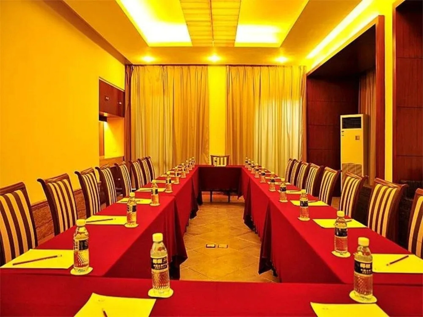 Отель Sanya Marina Spa