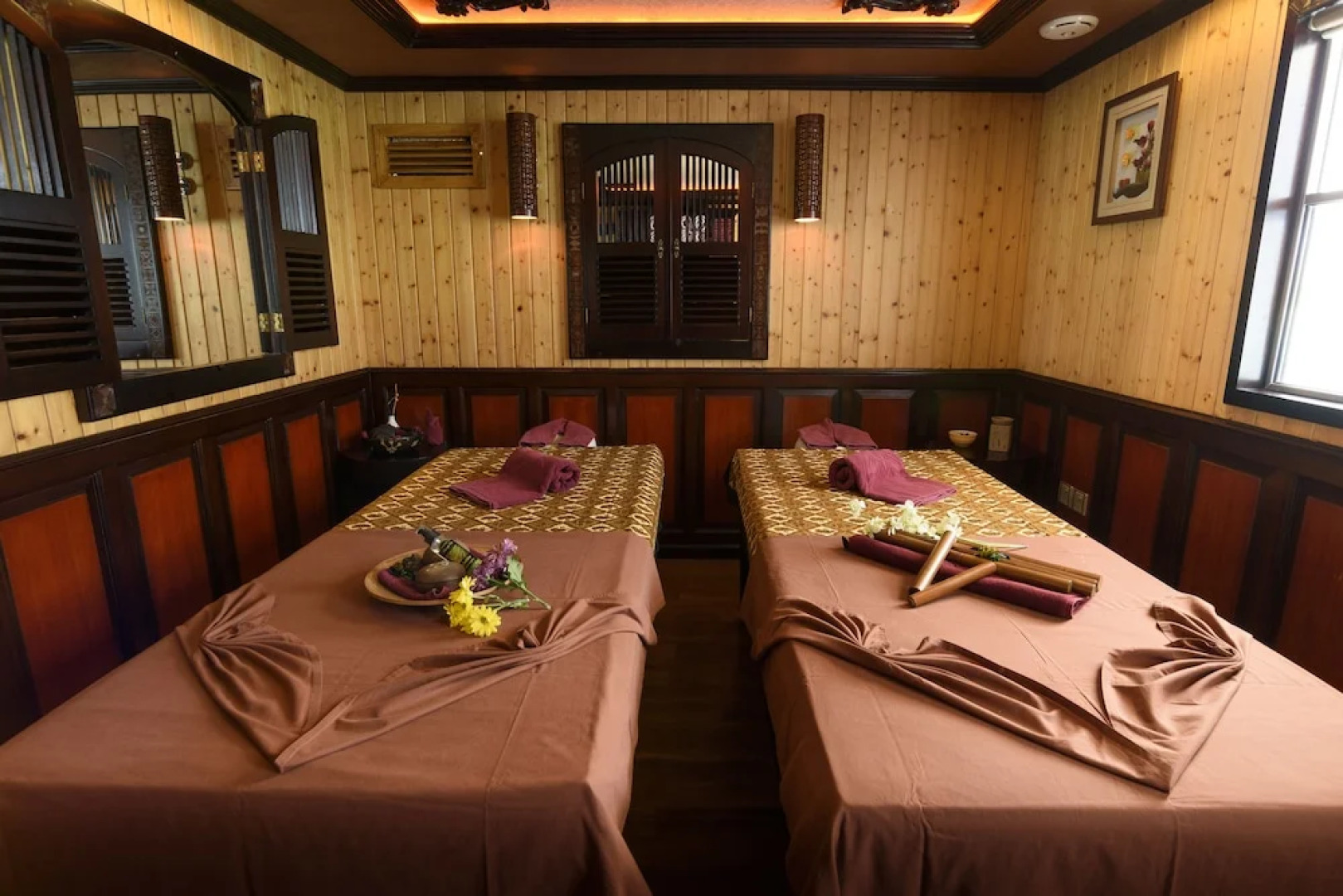 Dhaainkan'baa - Luxury Yacht