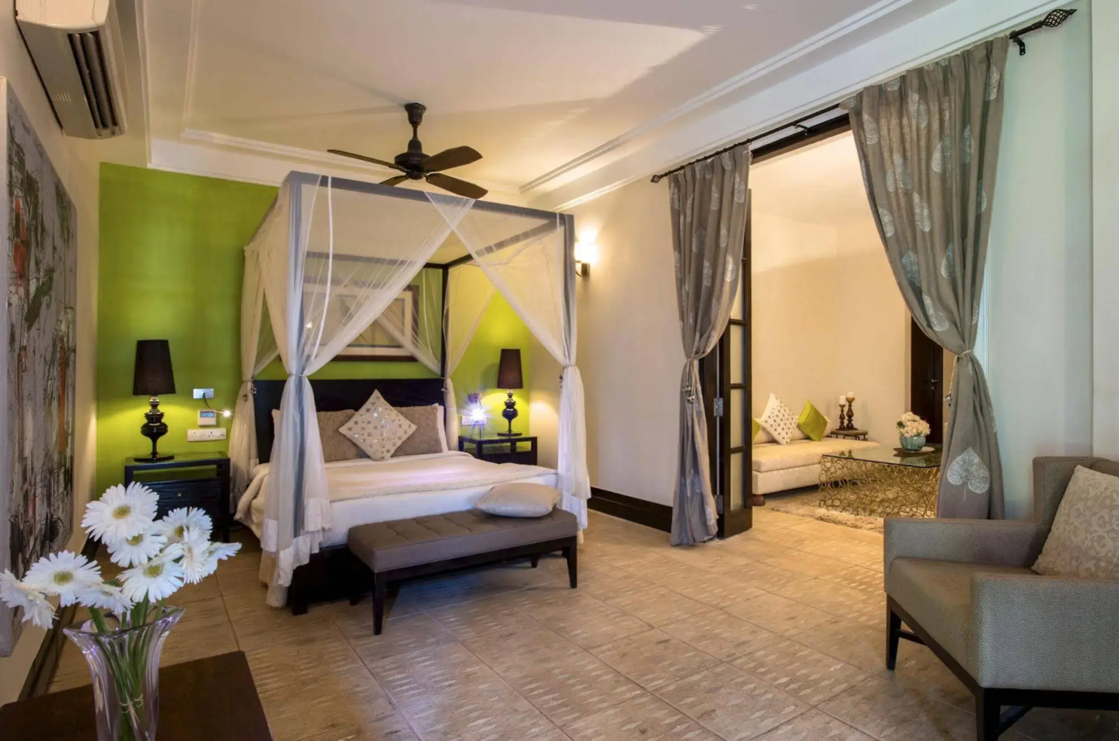 Sol De Goa by Sereno