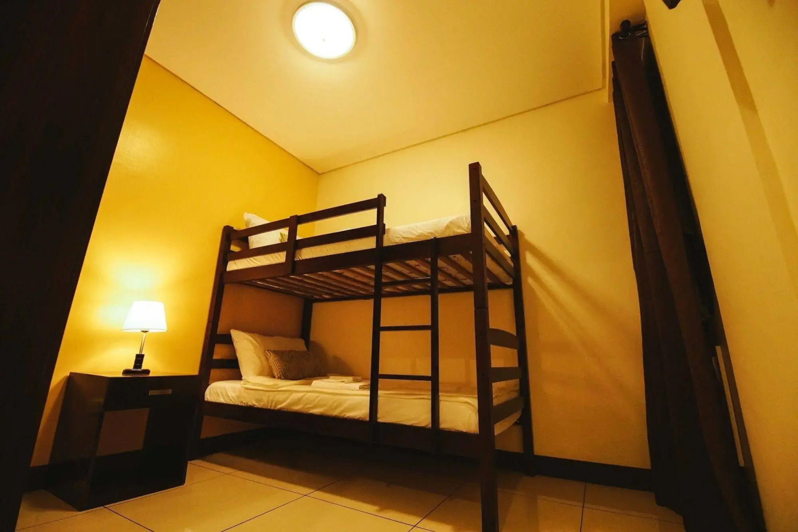 Hometown Hotel Makati - Edsa