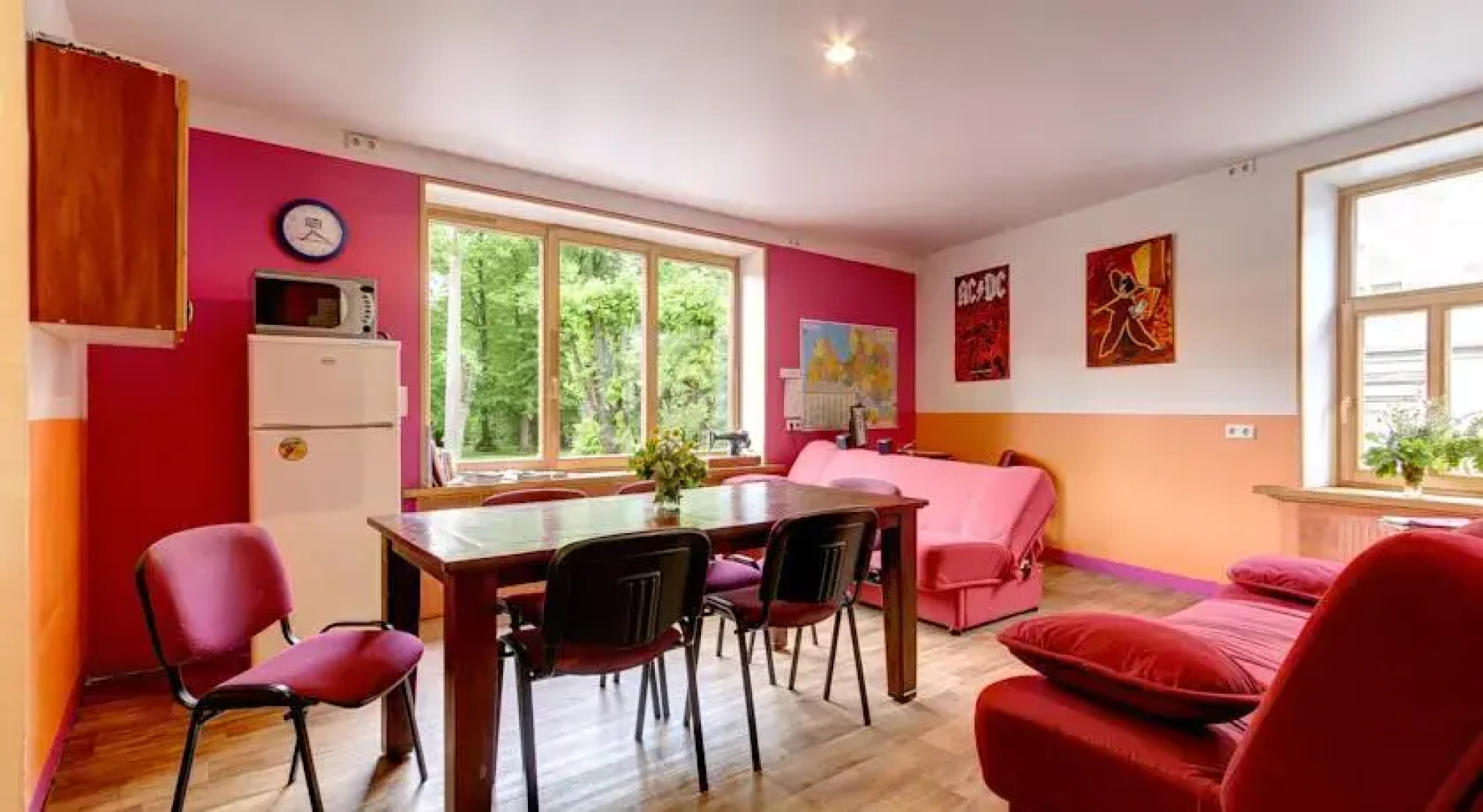 Travellers Beach Hostel