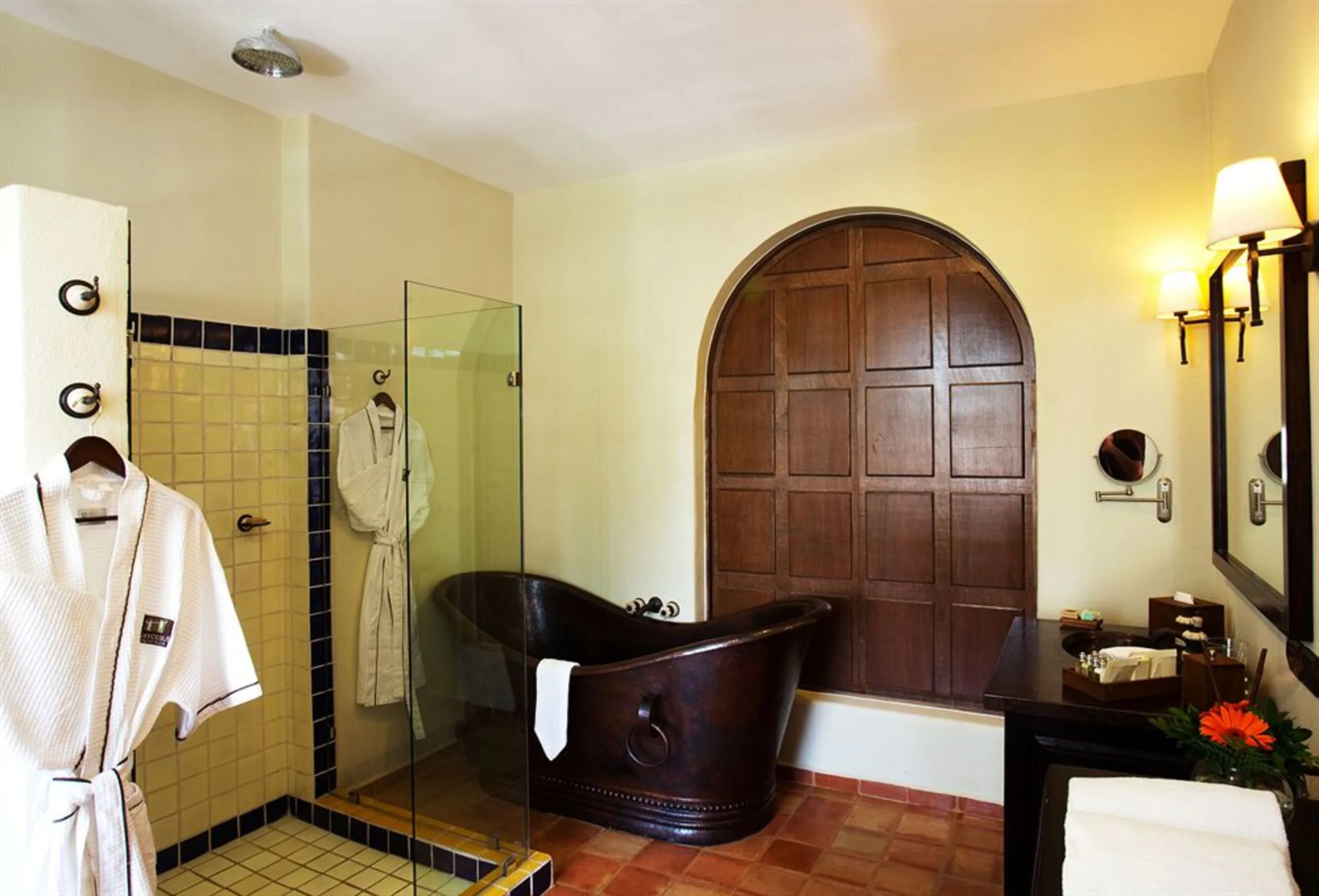 Guaycura Boutique Hotel Beach Club & Spa