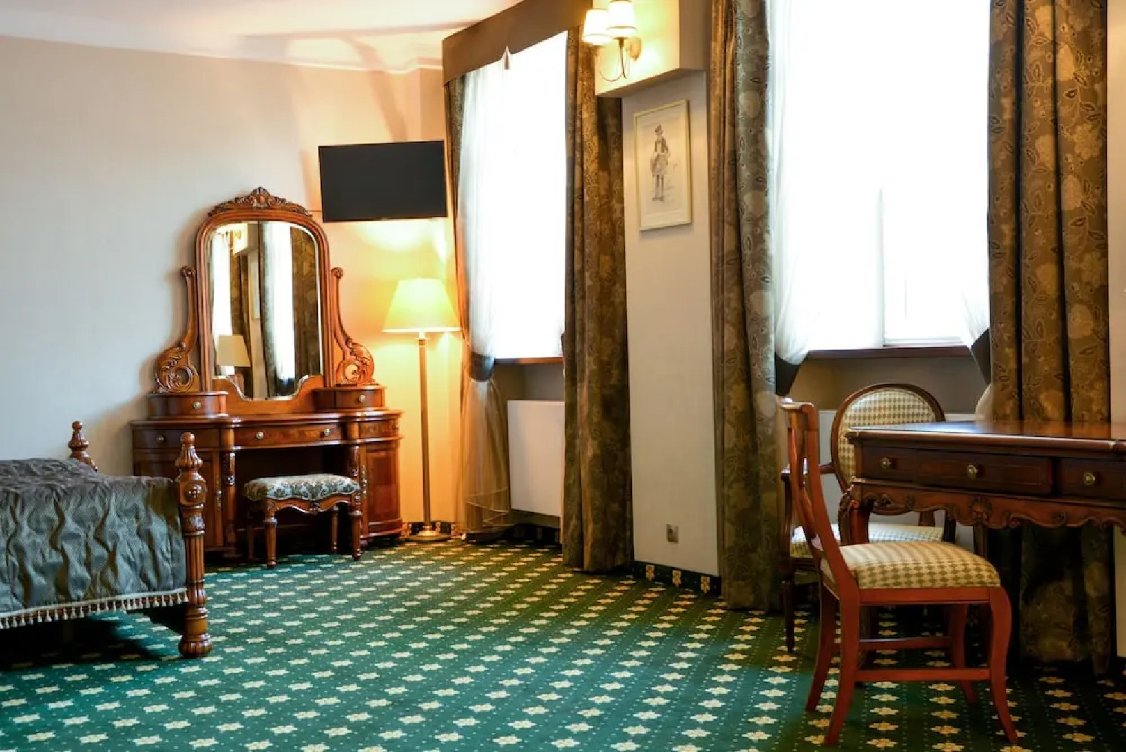 Komoda Club Residence