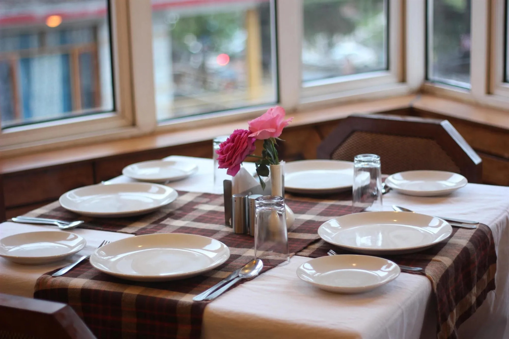 Golden Tulip Manali Hotel