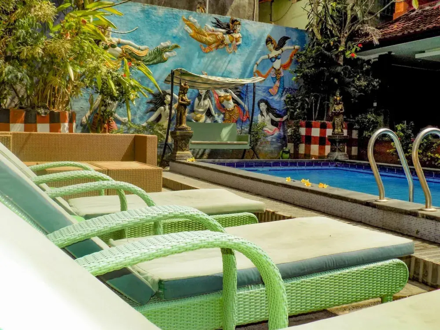 Hotel Lumbung Sari Legian