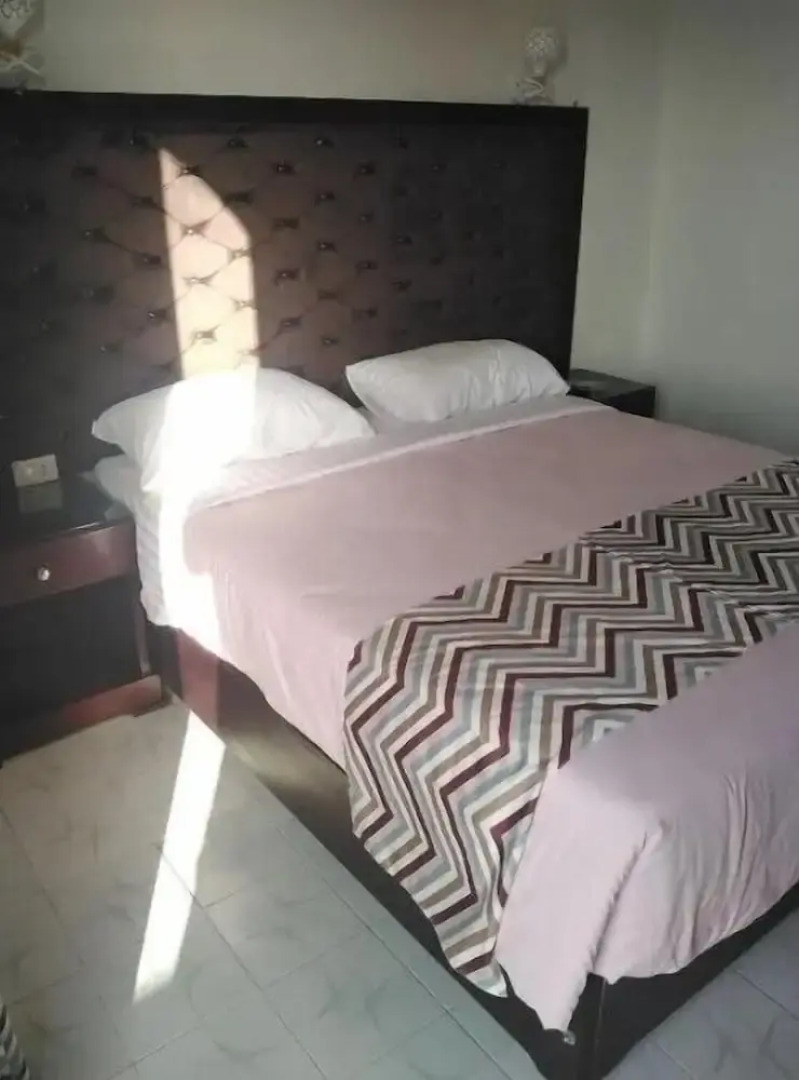 Dolphin Continental Hotel