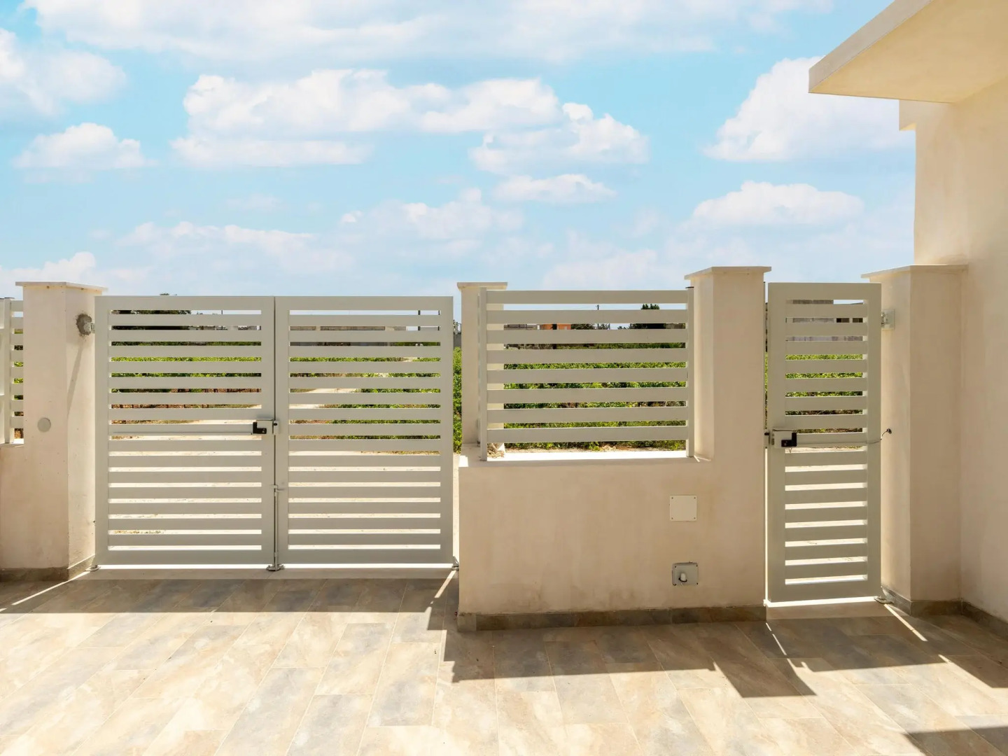 Detached villa with air conditioning