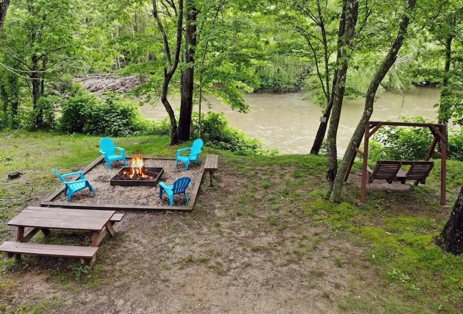 River`s Edge- Ocoee Riverfront