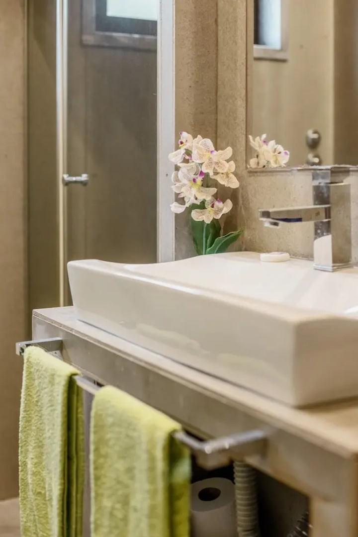 Aroeira Pool House by Lisbon-Coast