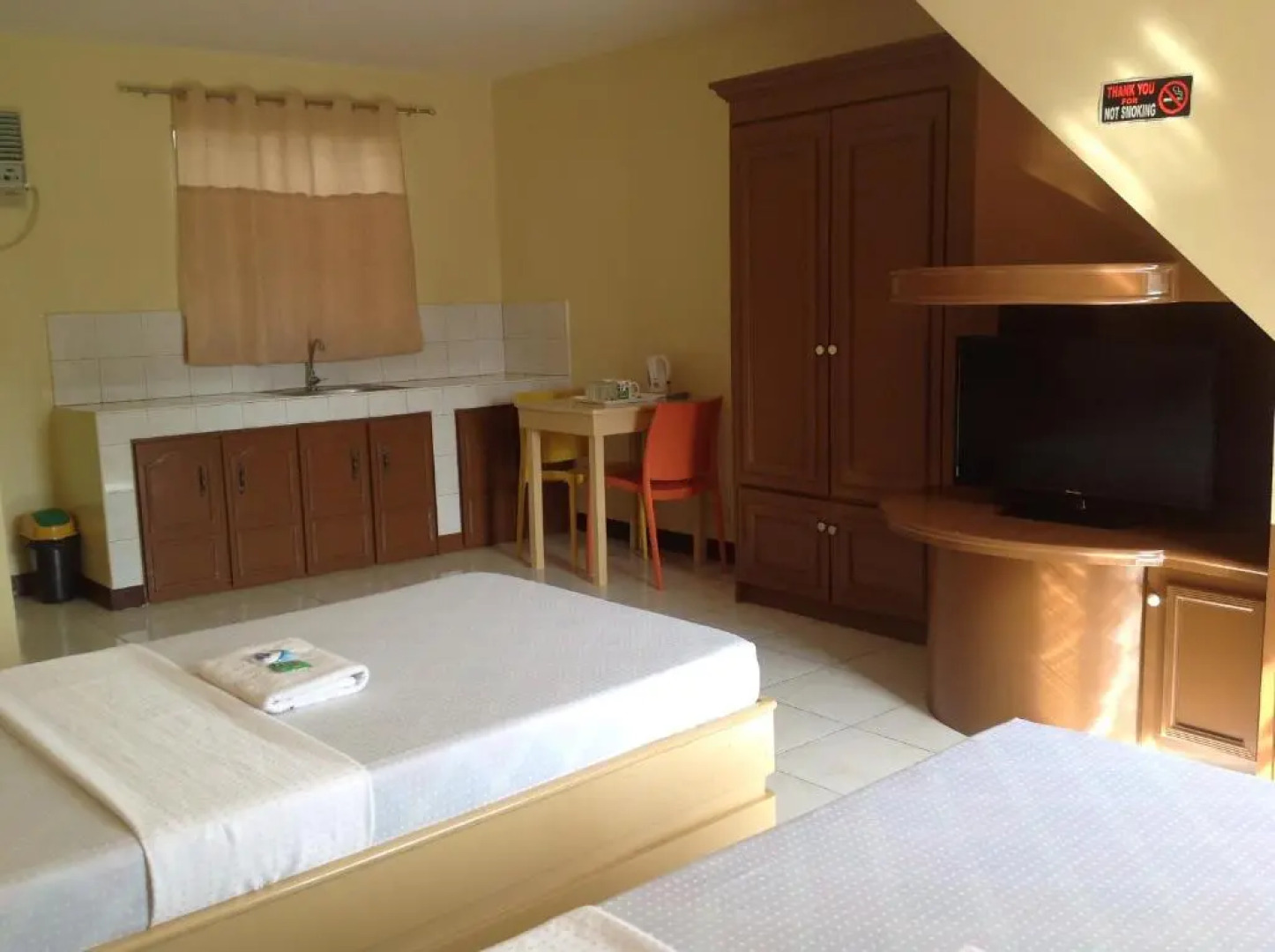 Danel Pensionne House