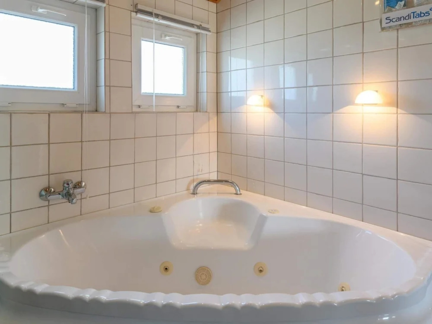 6 Person Holiday Home in Hemmet