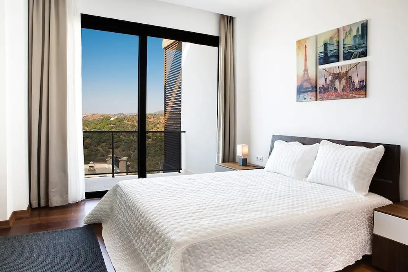 Important Group Villa Hills